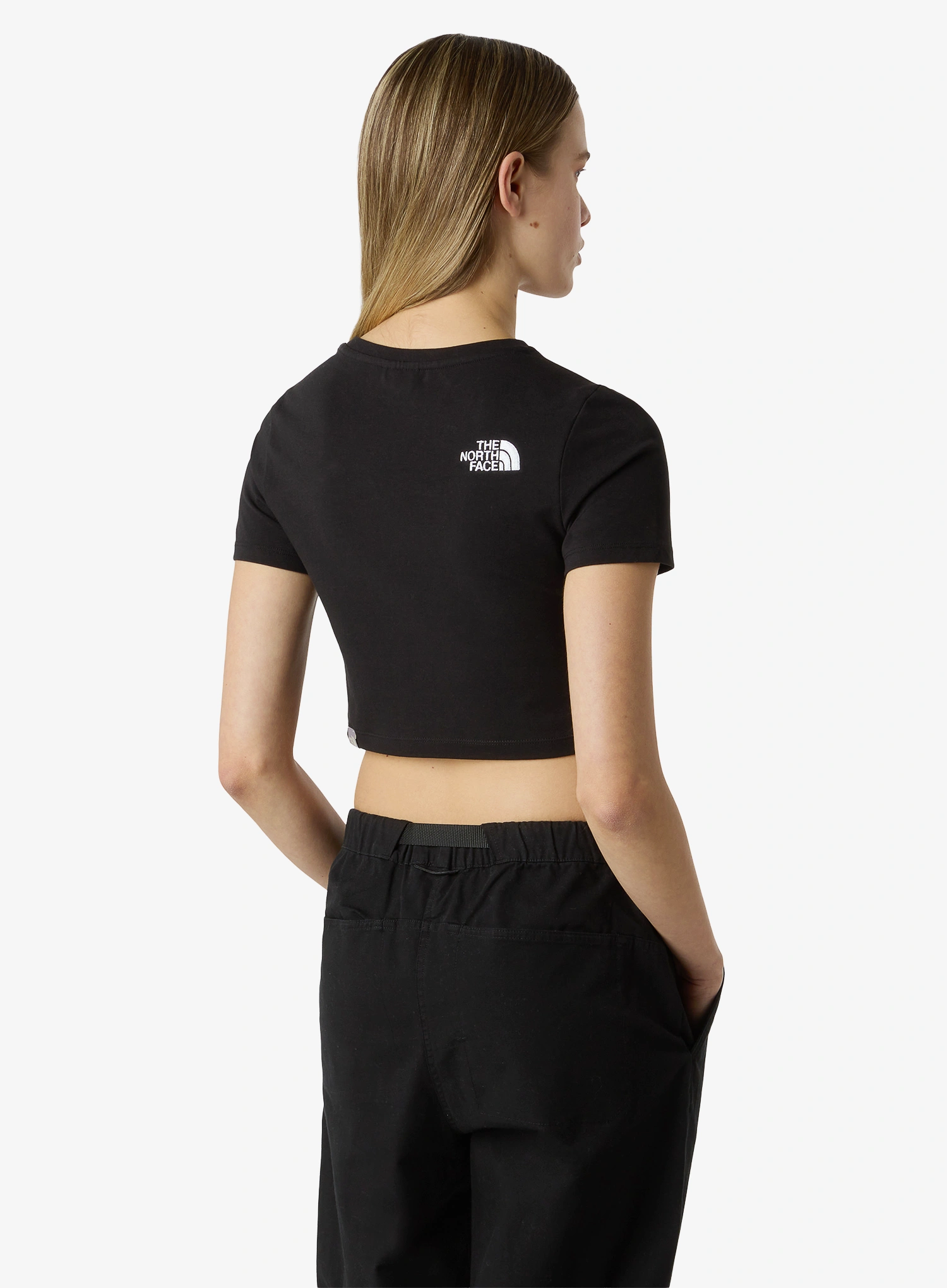 Дамска памучна тениска The North Face Essential Cropped Slim Short Sleeve Tee - tnf black