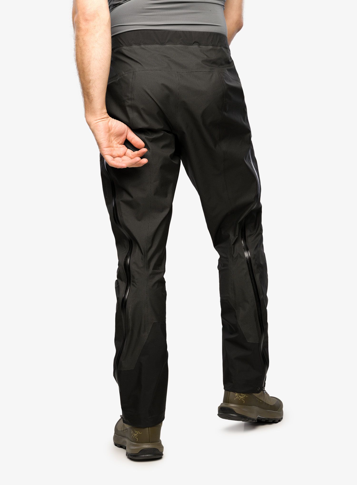 Панталони GORE-TEX Arcteryx Alpha Pant - black