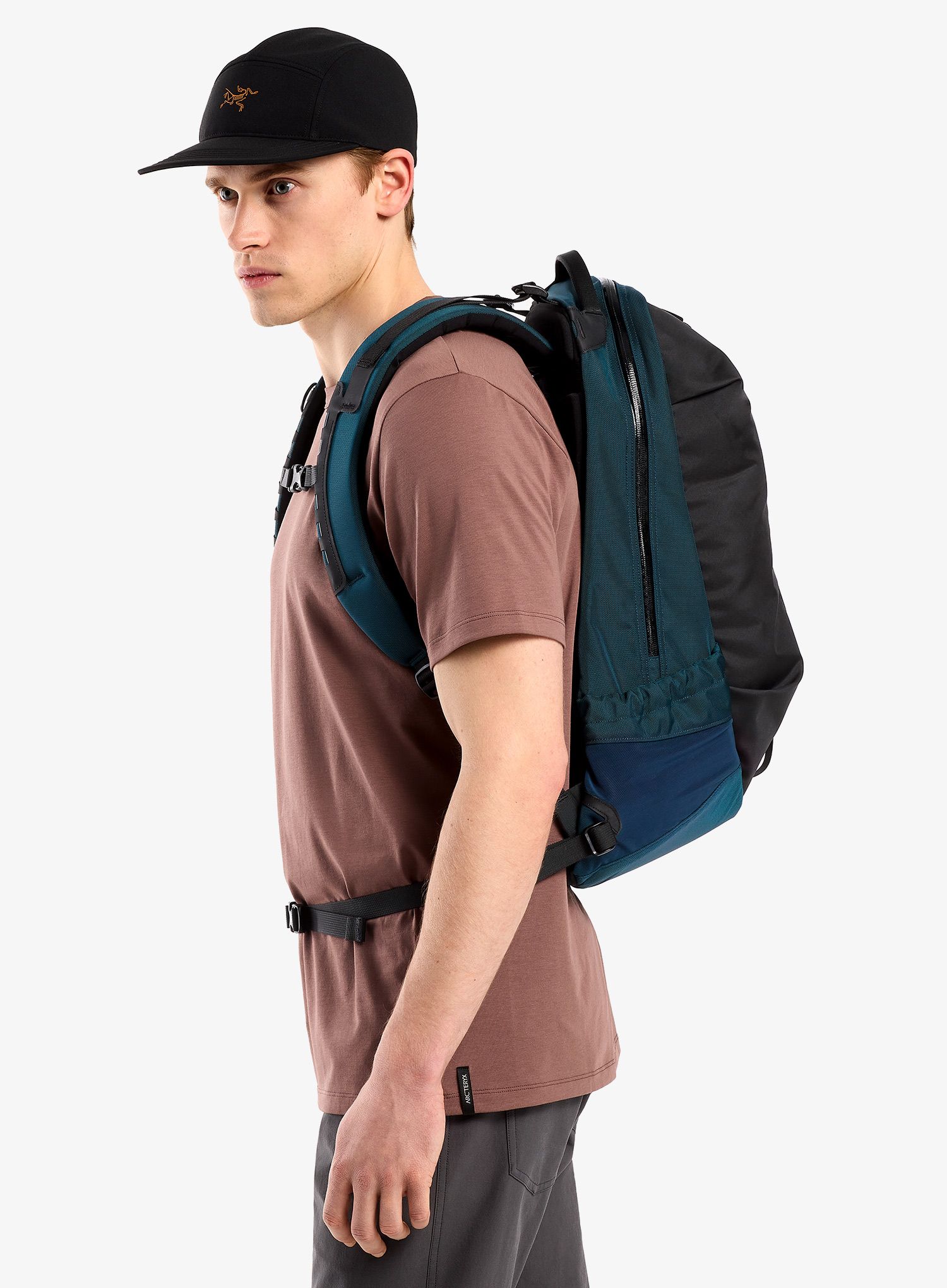 Градска раница Arcteryx Arro 22 Backpack - labyrinth