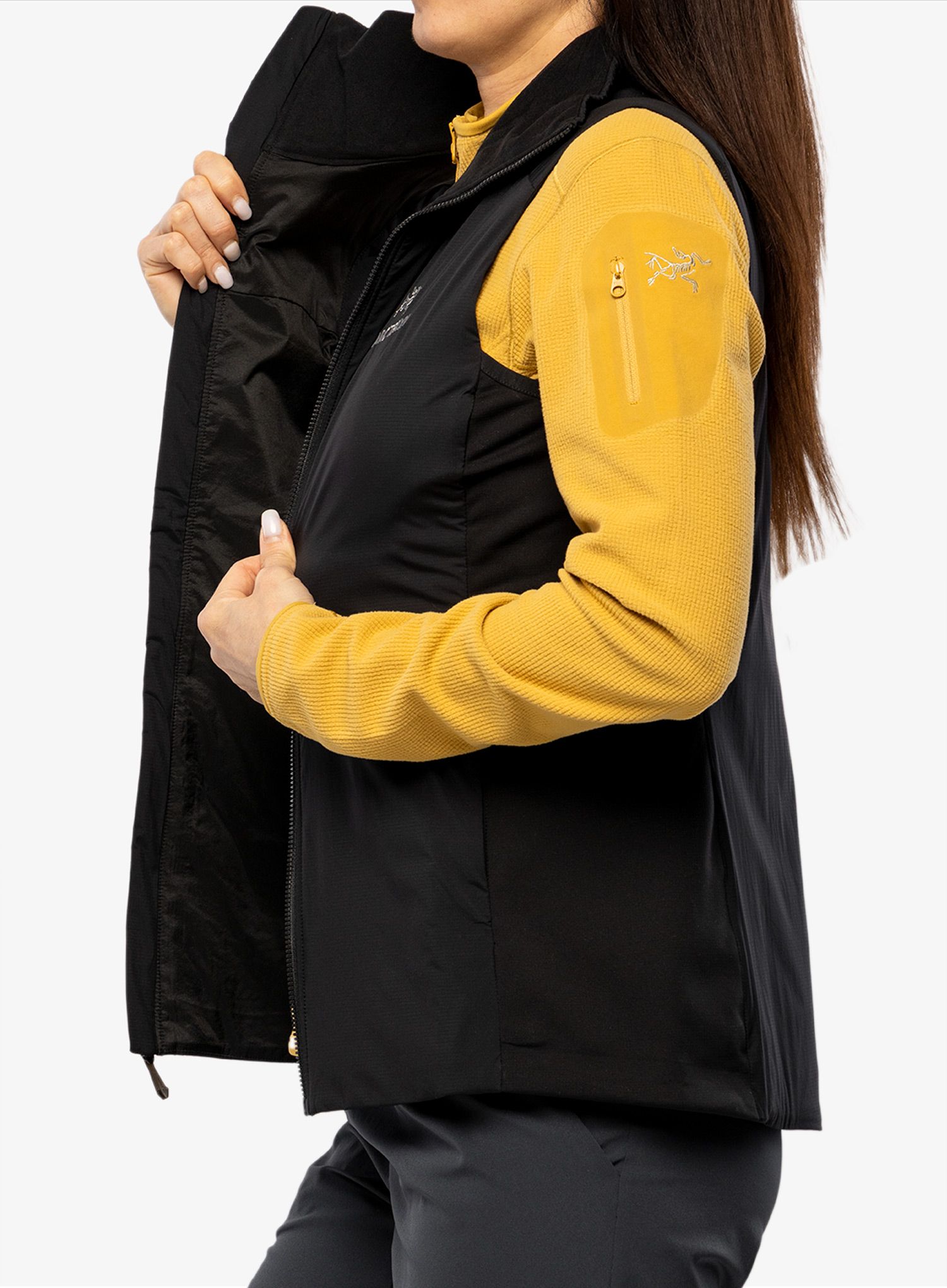 Дамски елек Arcteryx Atom Vest - black