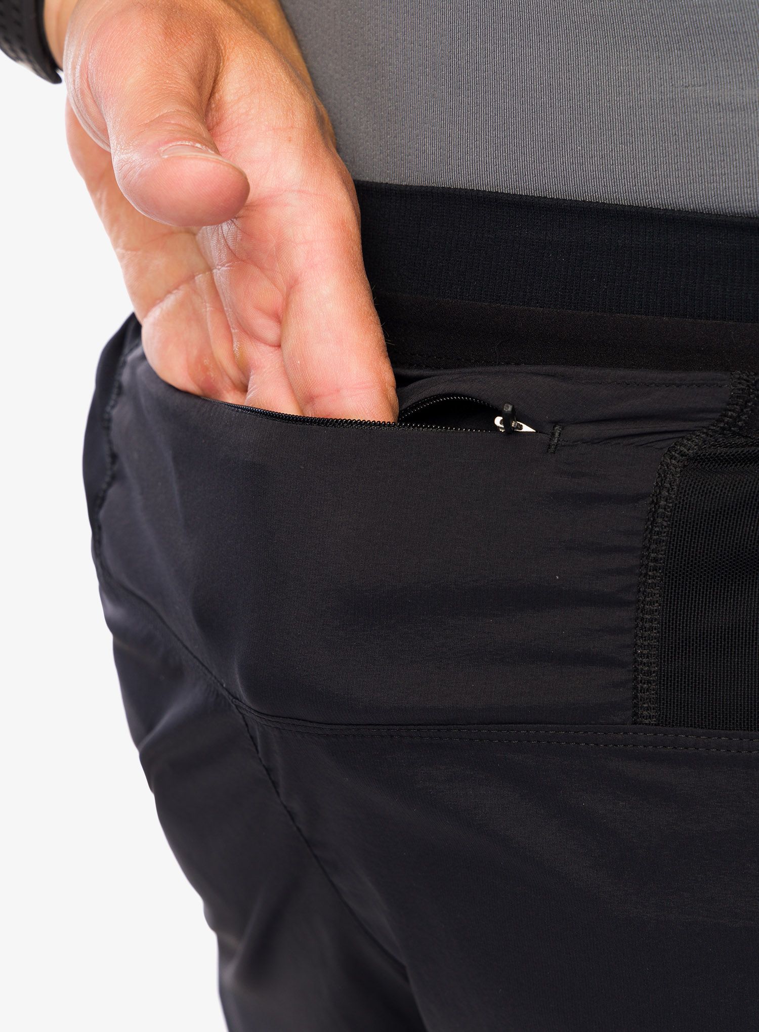 Къси панталони за бягане Compressport Trail Racing 2-in-1 Short - black