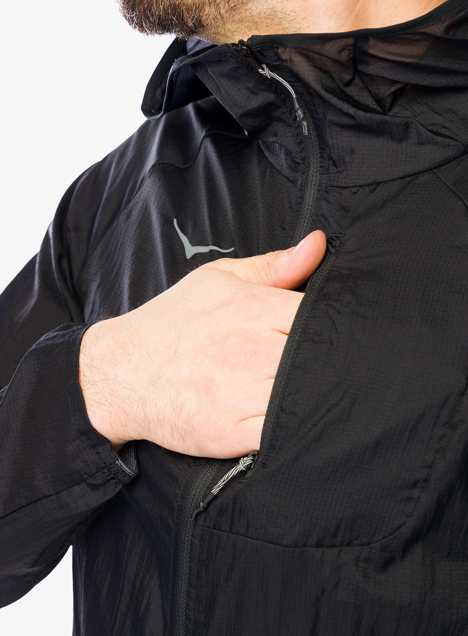 Яке ветровка Hoka Skyflow Jacket - black