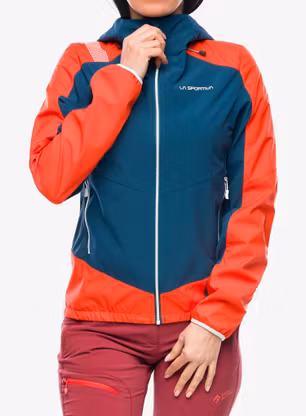 Дамско яке cофтшел La Sportiva Aequilibrium Softshell Jacket - storm blue/cherry tomato