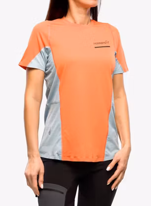 Дамска тениска за бягане Norrona Senja Equaliser Lightweight T-Shirt - flamingo