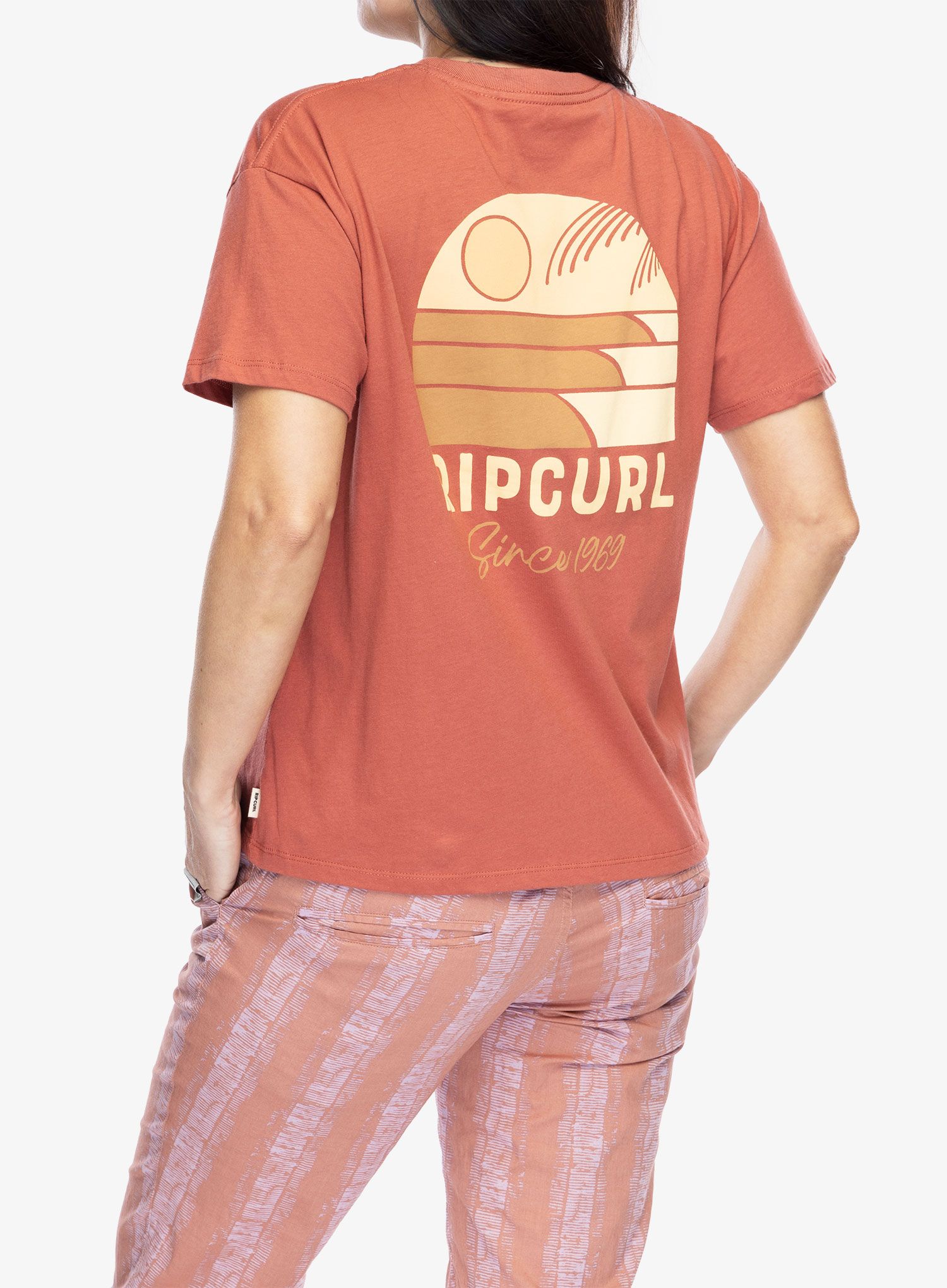 Дамска тениска с щампа Rip Curl Line Up Relaxed Tee - maroon