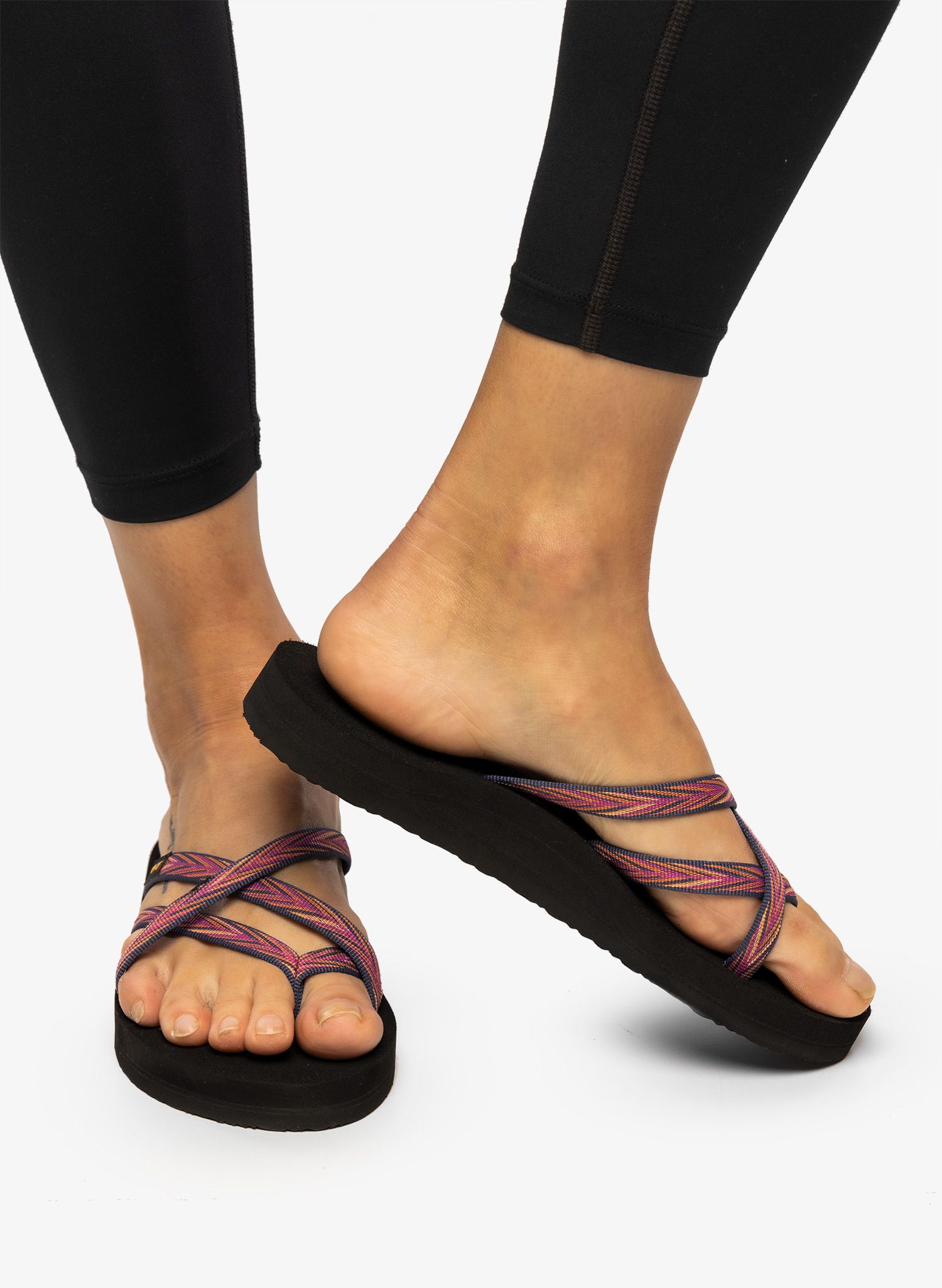 Дамски чехли Teva Olowahu - palms indigo/rose violet