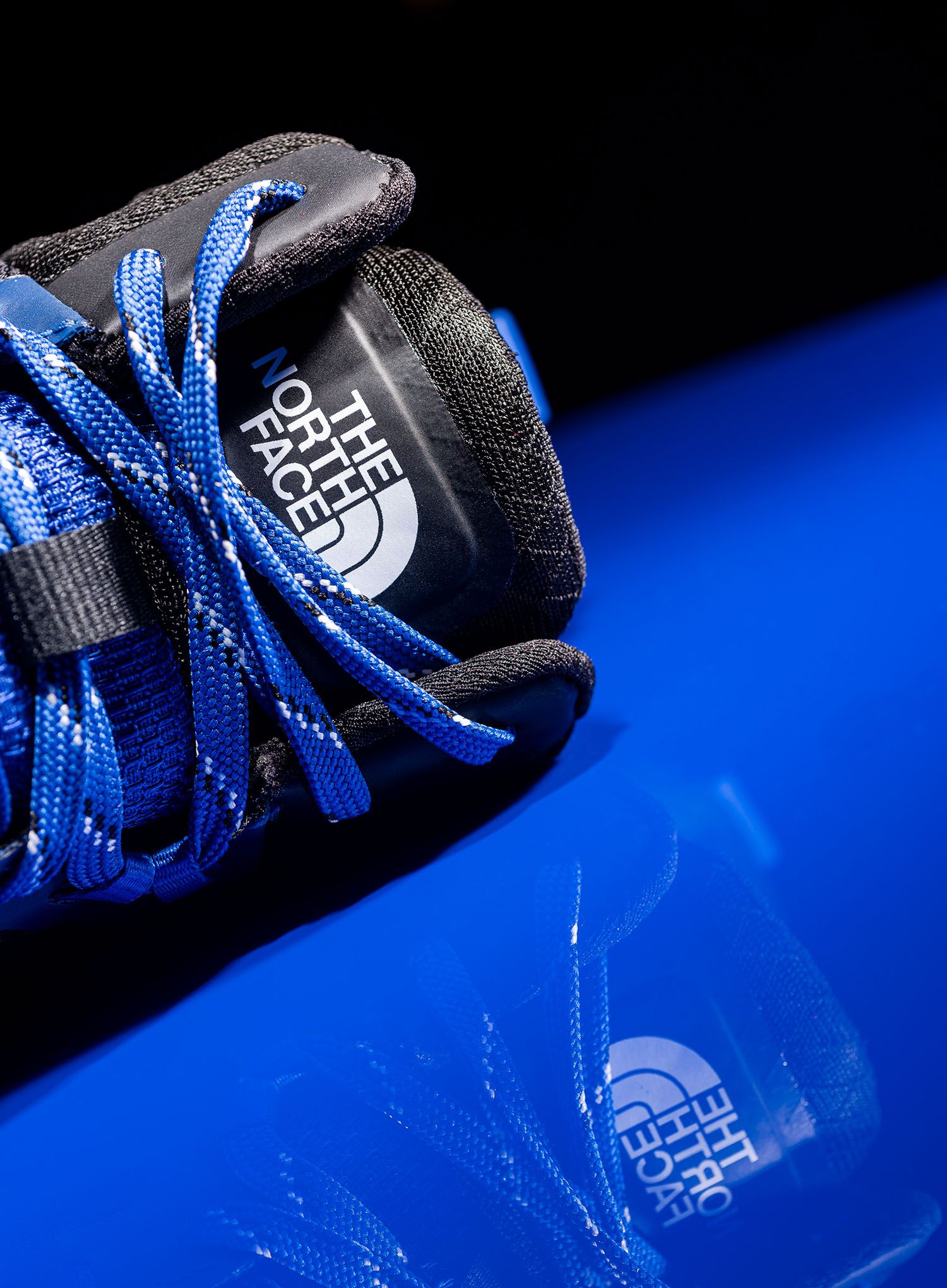 Мъжки туристически обувки The North Face Activist Mid FUTURELIGHT - tnf blue/tnf black