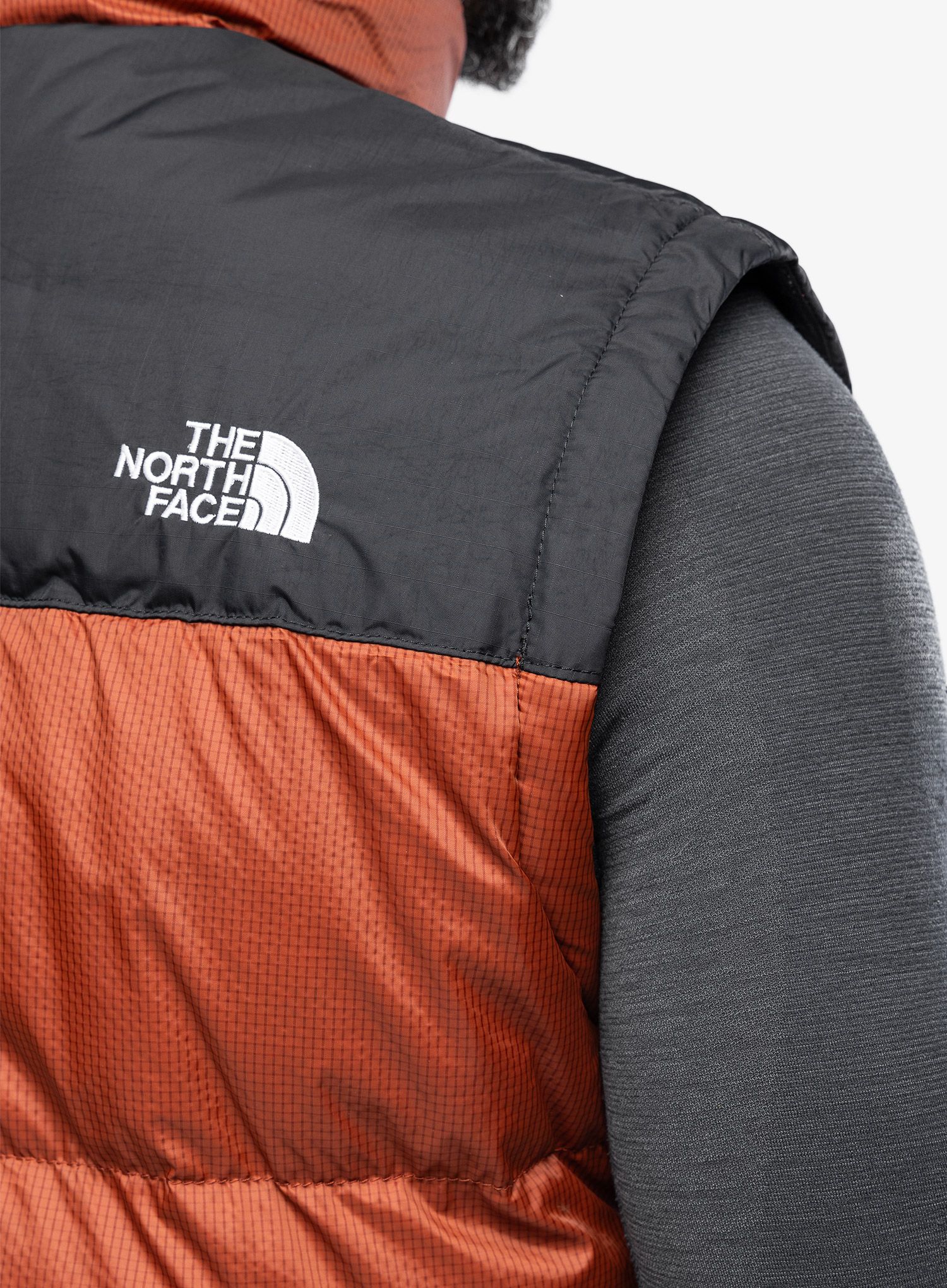 Елек с подплата The North Face Diablo Down Vest - brown/black