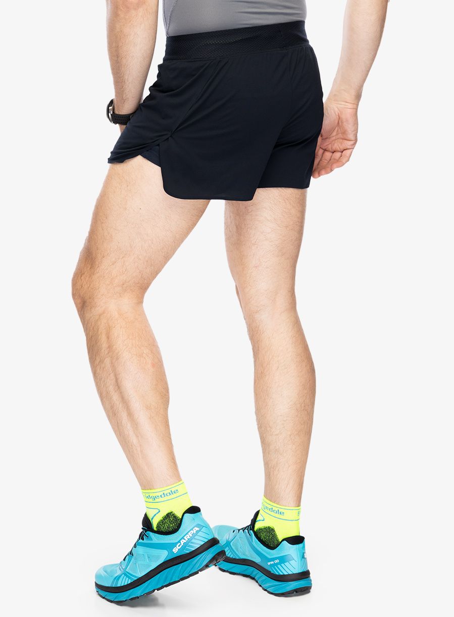 Къси панталони за бягане Under Armour Lighter Than Air Short - black/lime surge