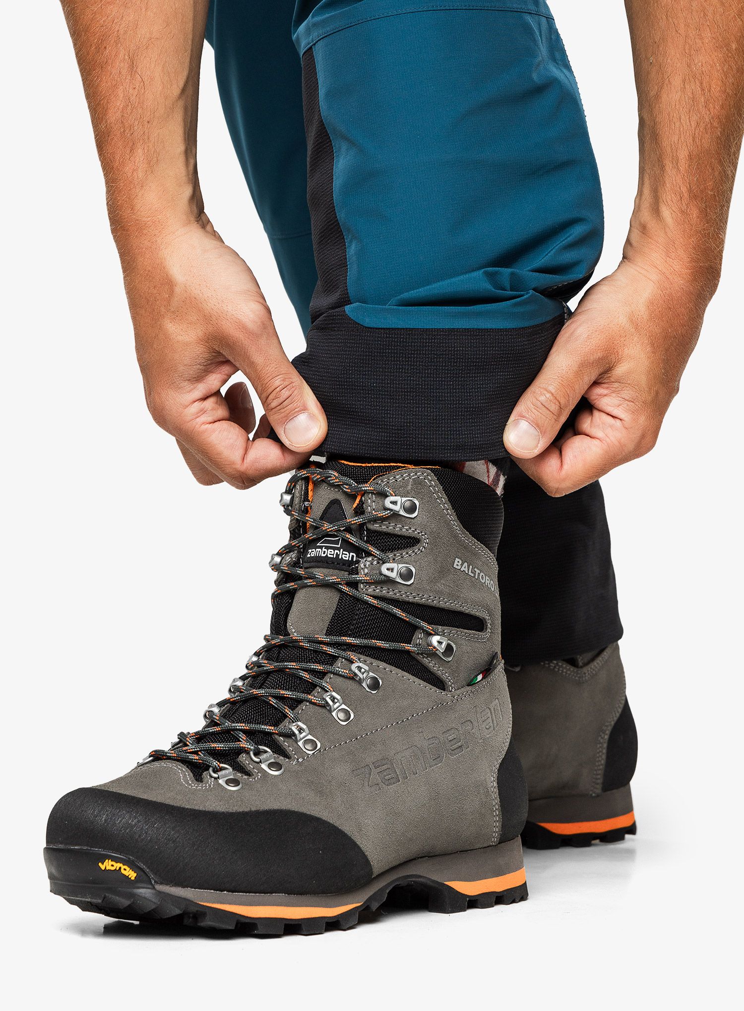 Мъжки трекинг обувки Zamberlan Baltoro Lite GTX - graphite/black