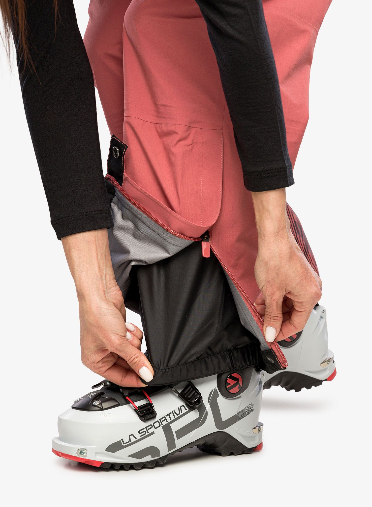 Дамски панталони adidas TERREX 3L GORE-TEX Snow Bib - wonder red