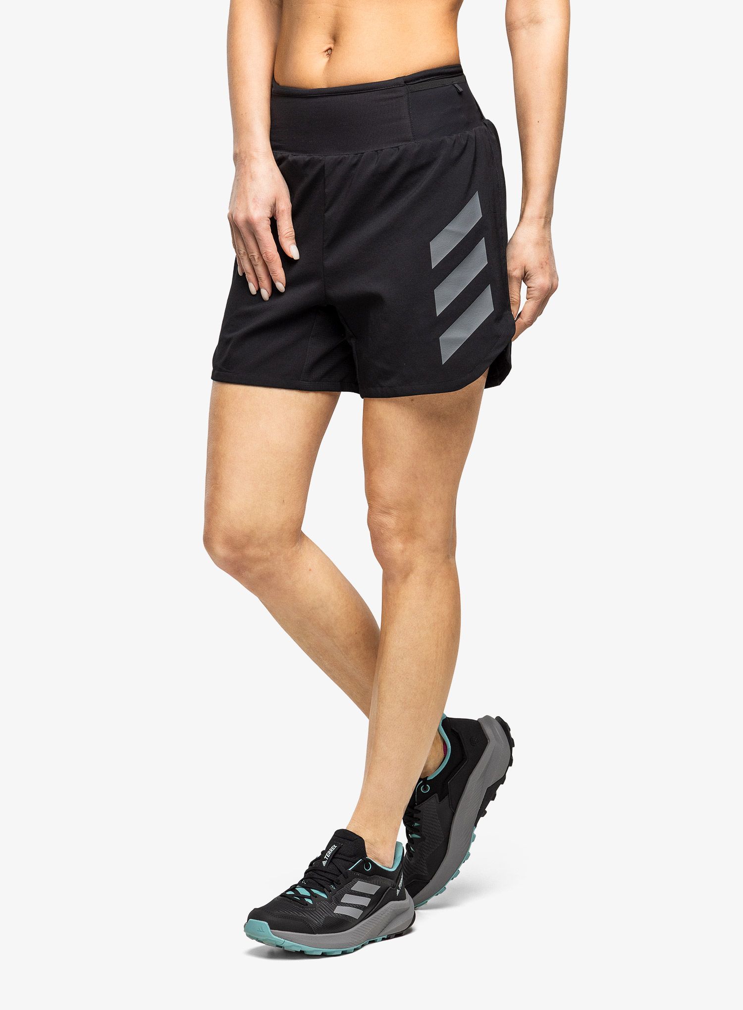 Дамски къси панталони за бягане adidas TERREX Agravic Trail Running Shorts - black