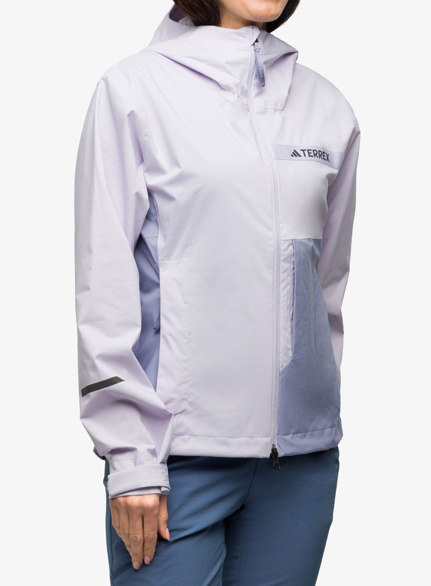 Дамско яке с мембрана adidas TERREX Multi RAIN.RDY 2.5L Jacket - silver dawn