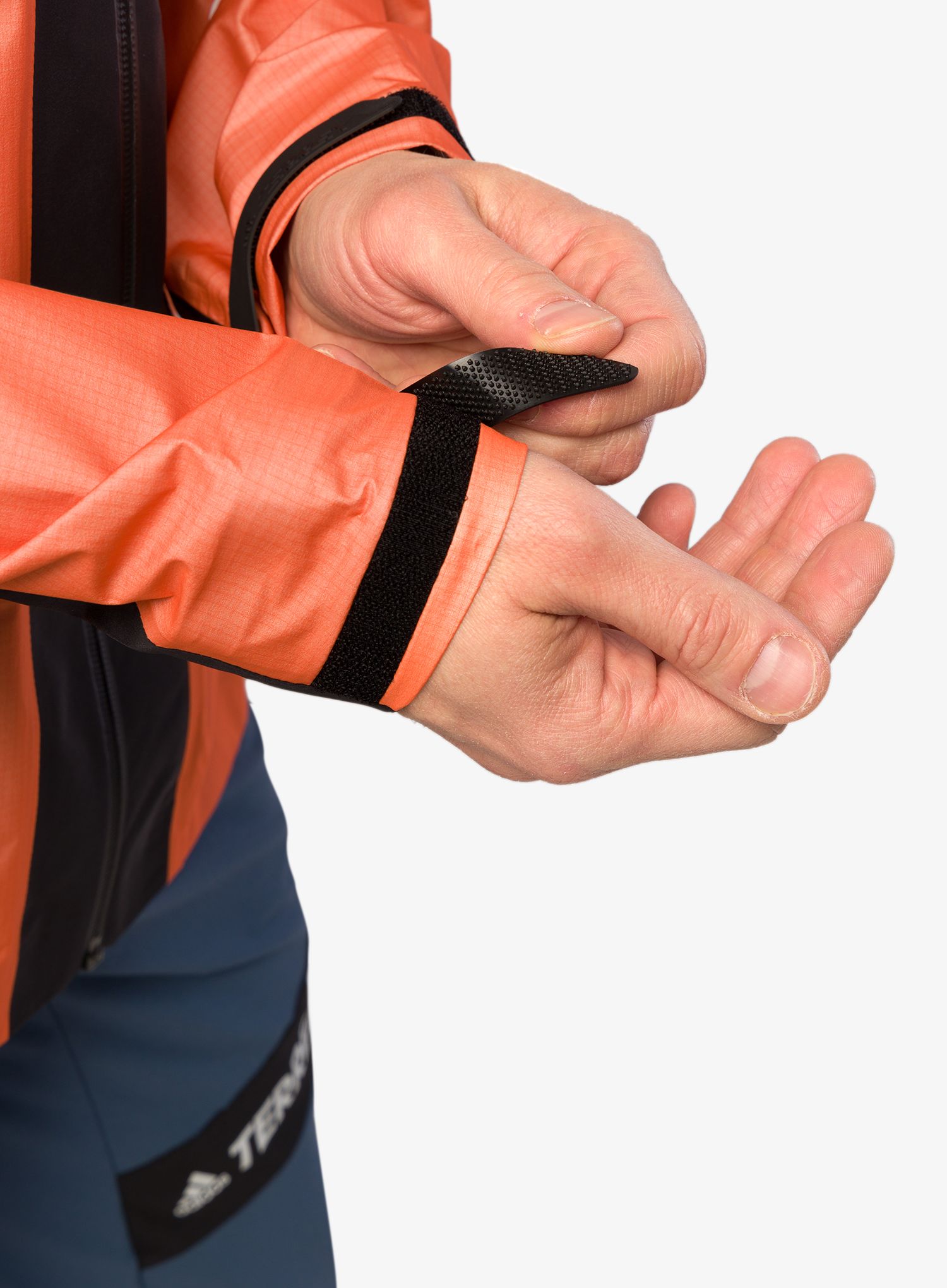 Яке с мембрана adidas TERREX Techrock Light GORE-TEX Jacket - semi impact orange/shared