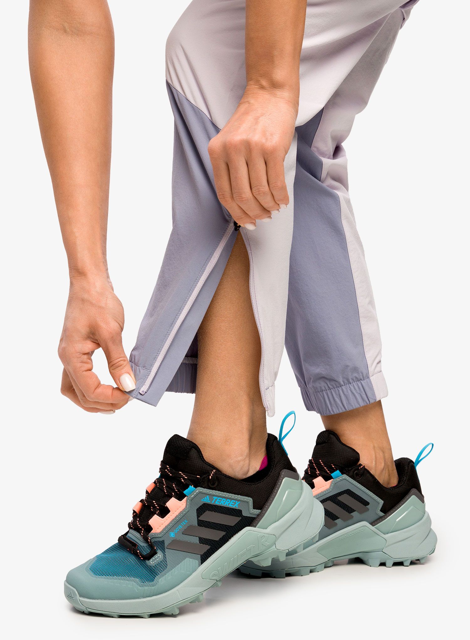 Дамски туристически панталони adidas TERREX Utilitas Zip Off Pants - silver dawn