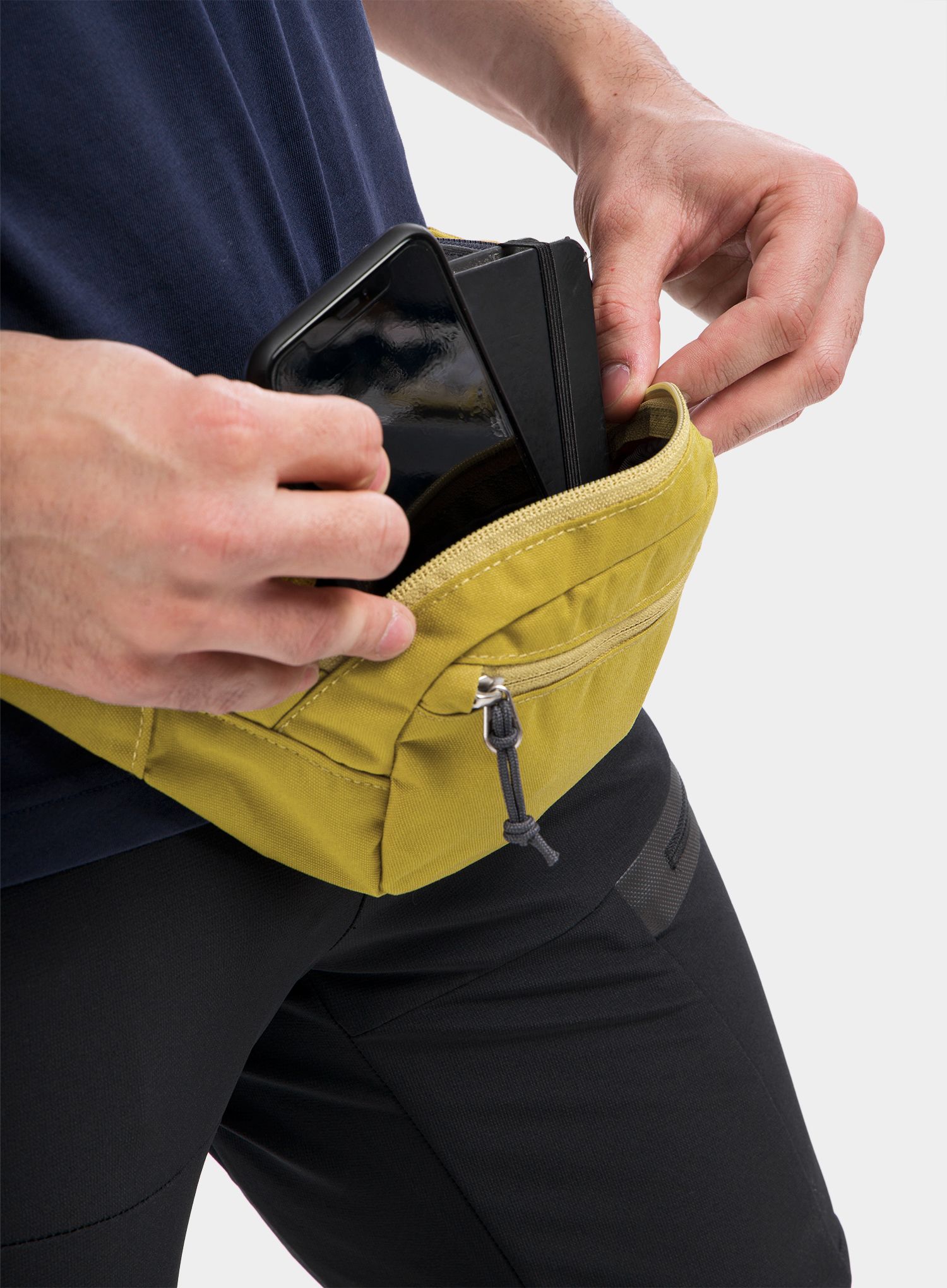 Чантичка за кръст Deuter Urban Belt - turmeric
