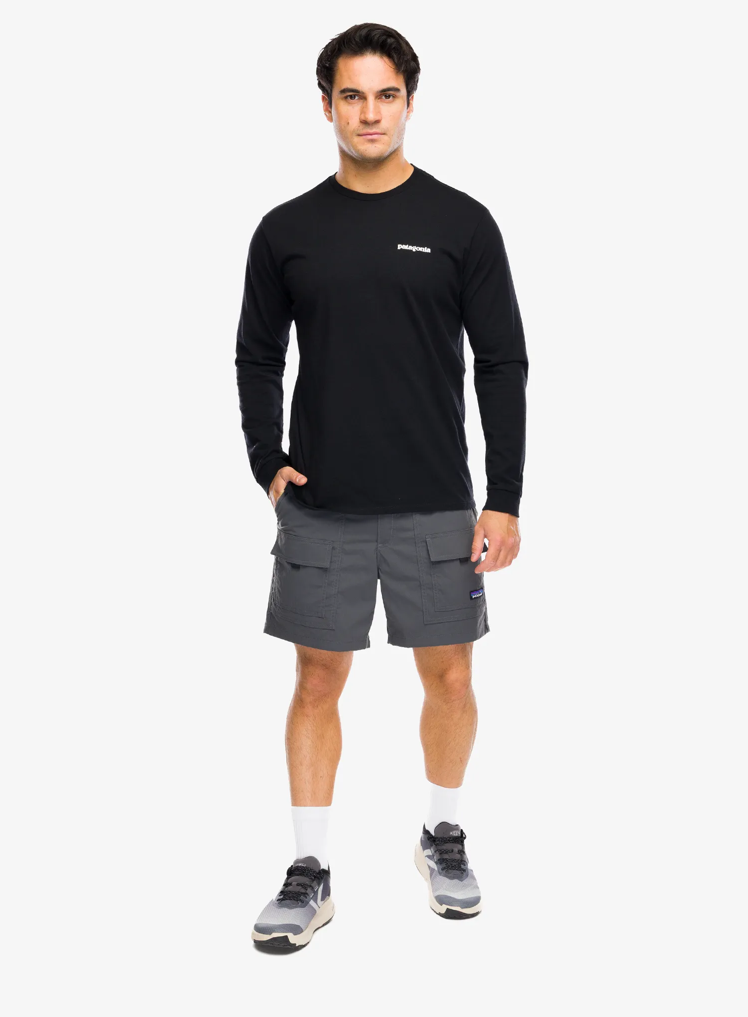 Суичър без качулка Patagonia L/S P-6 Logo Responsibili-Tee - black