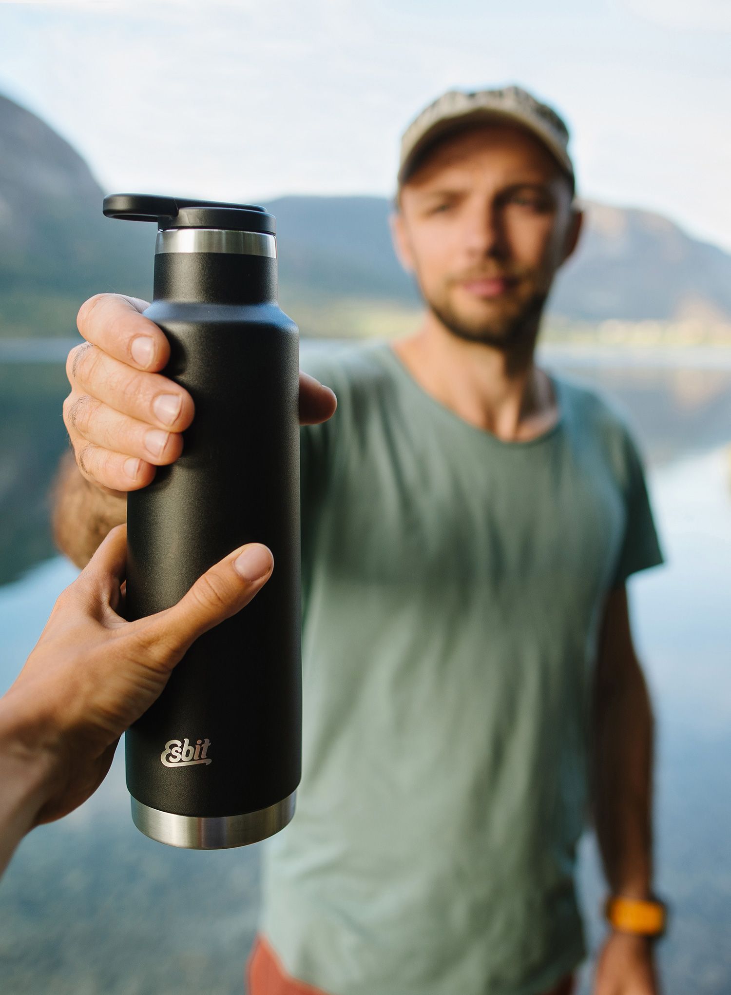 Термобутилка Esbit Pictor Insulated Bottle 750ml - black