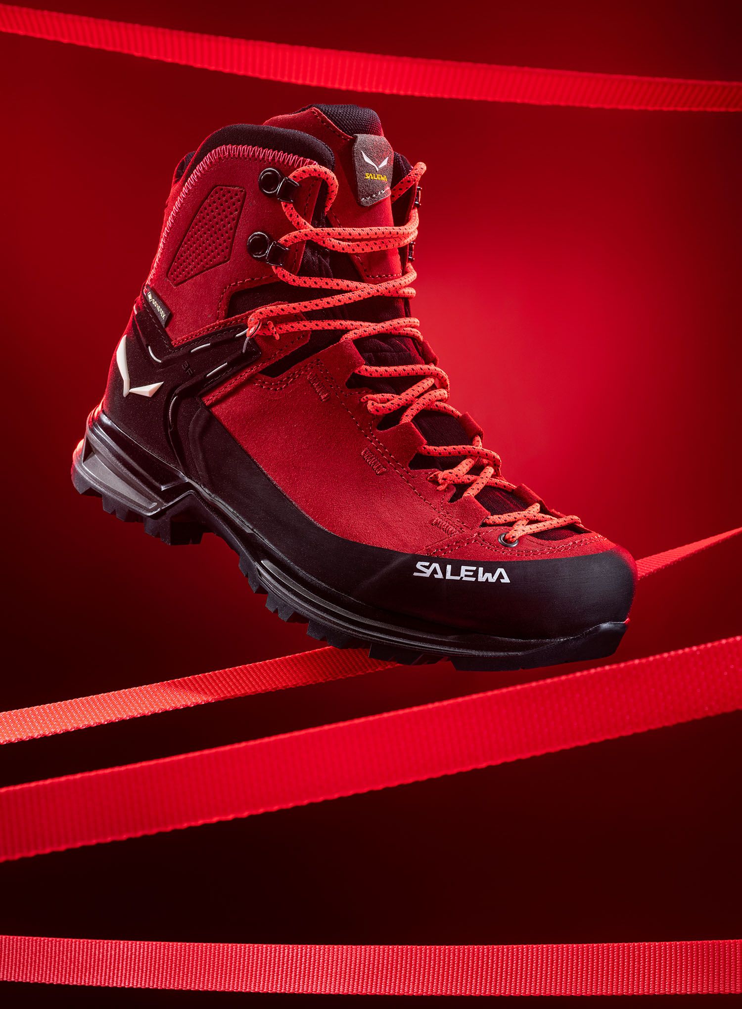 Дамски обувки Salewa Mountain Trainer 2 Mid GTX - red dahlia/black