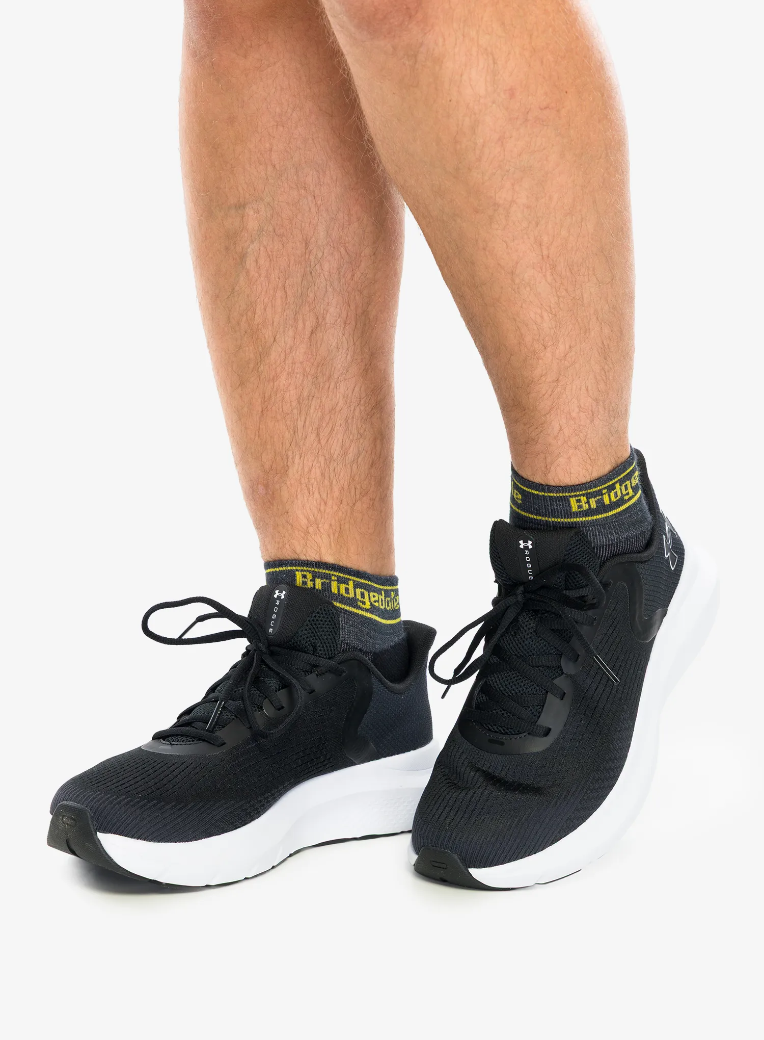 Мъжки обувки за бягане Under Armour Charged Rogue 5 - black/black/white