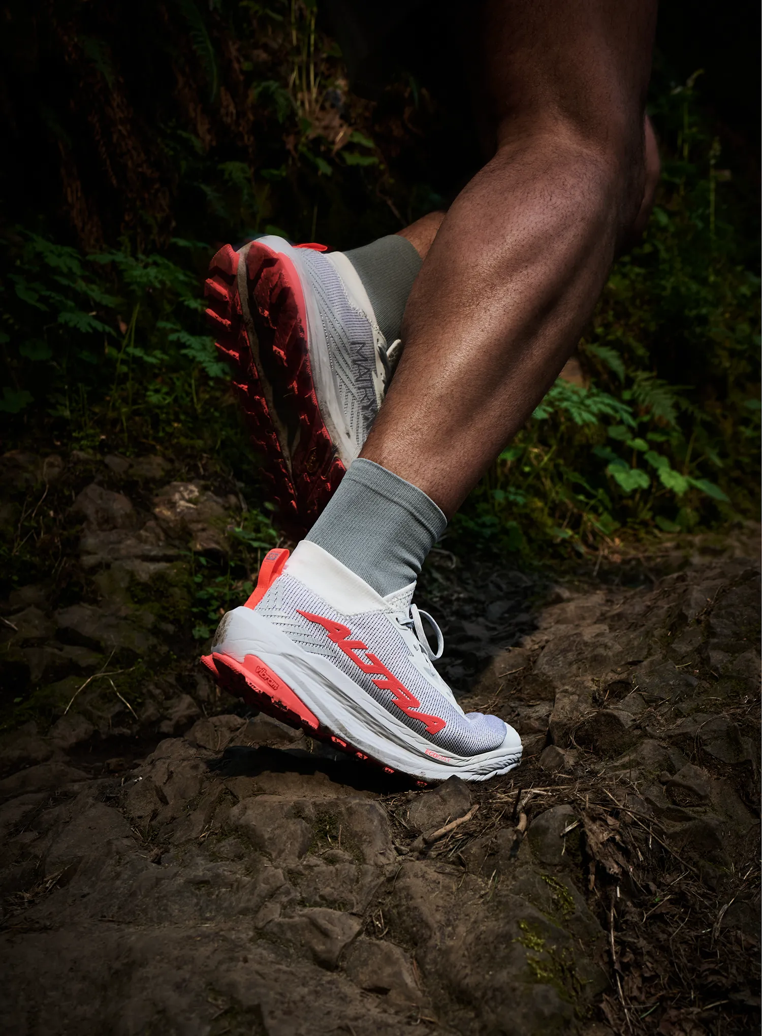 Обувки за планинско бягане Altra Olympus 275 - hilo vaporous gray/fiery coral