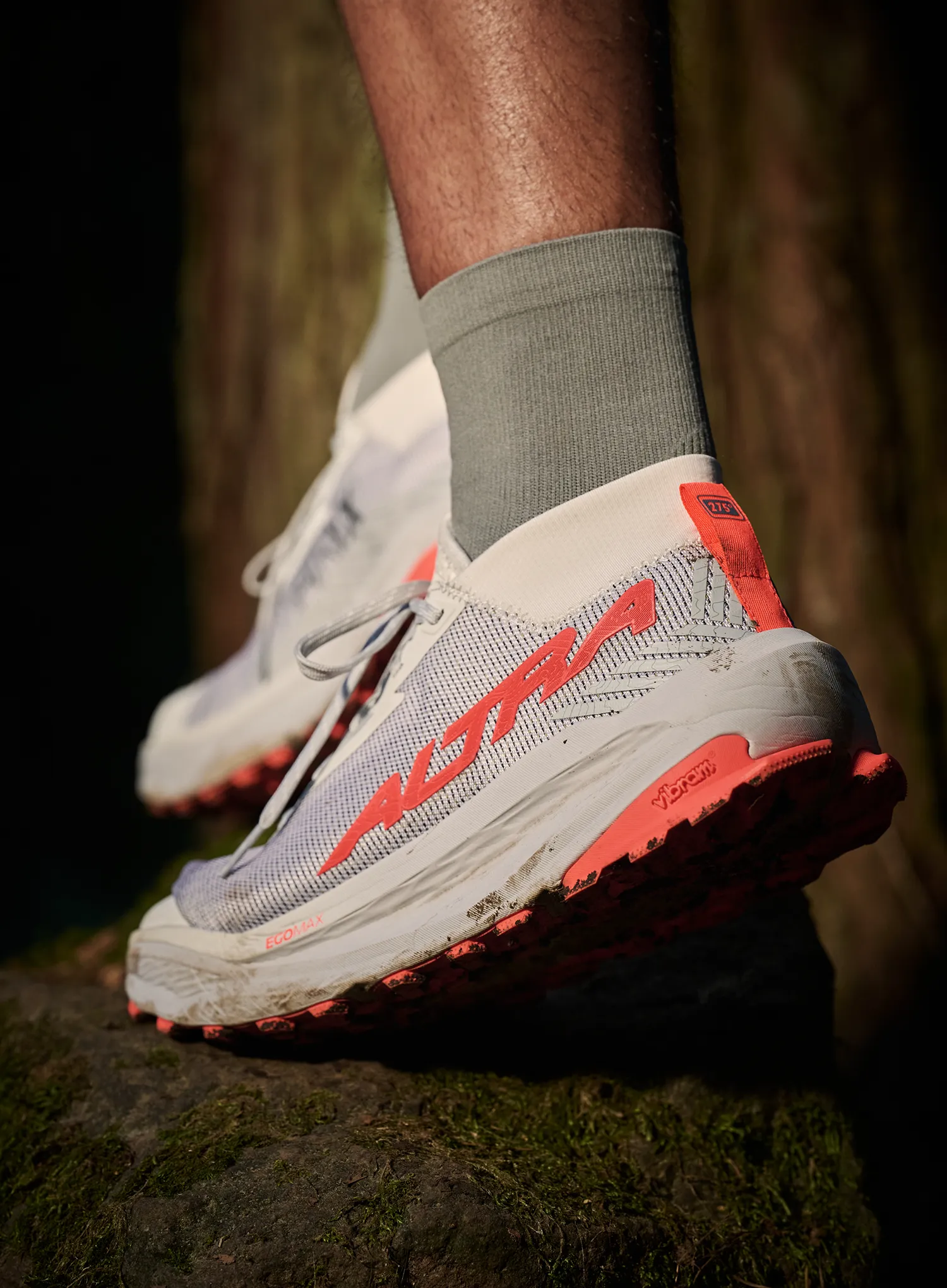 Обувки за планинско бягане Altra Olympus 275 - hilo vaporous gray/fiery coral