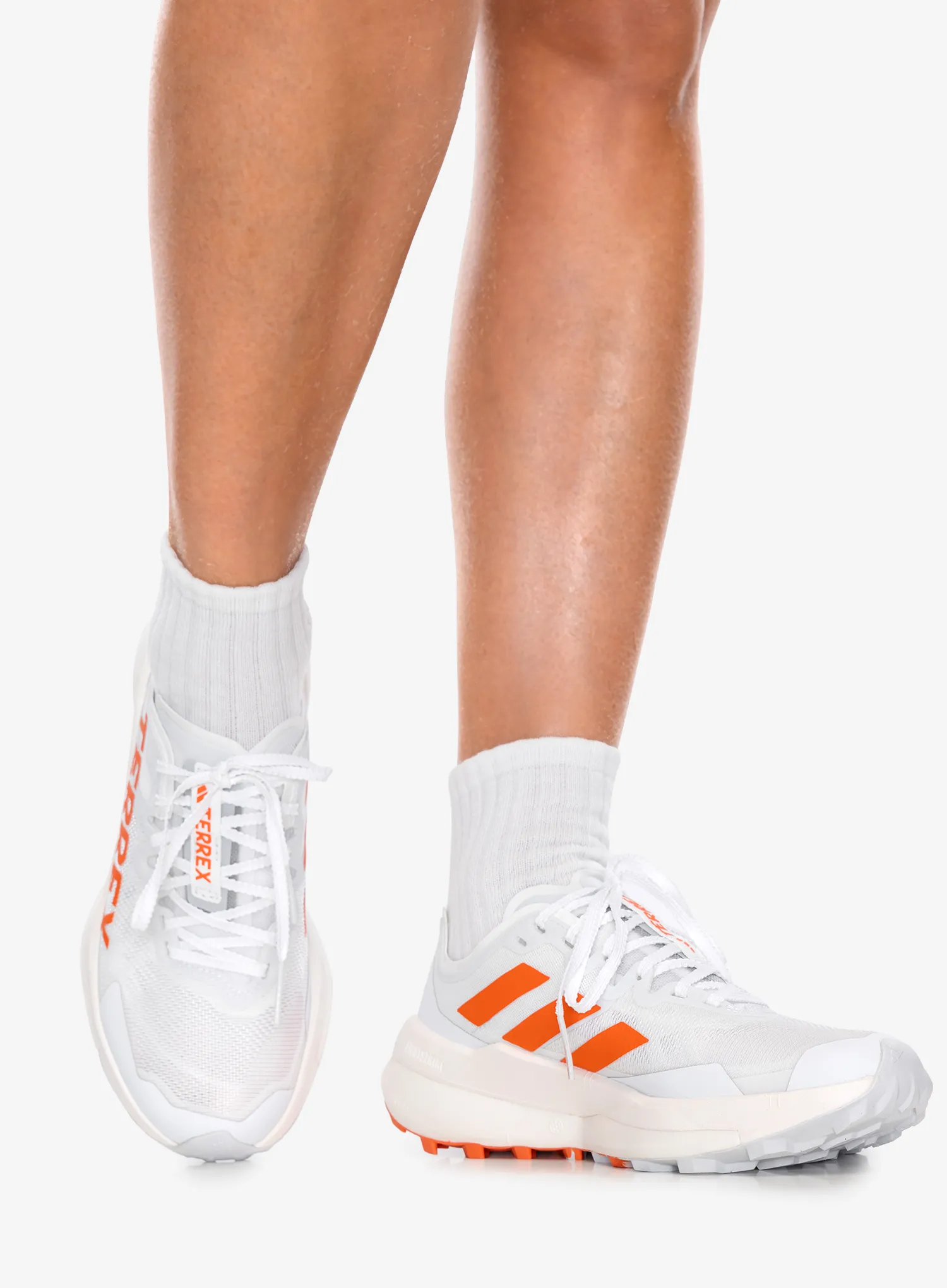 Дамски обувки за планинско бягане adidas TERREX Agravic Speed - ftwwht/impora/dshgry