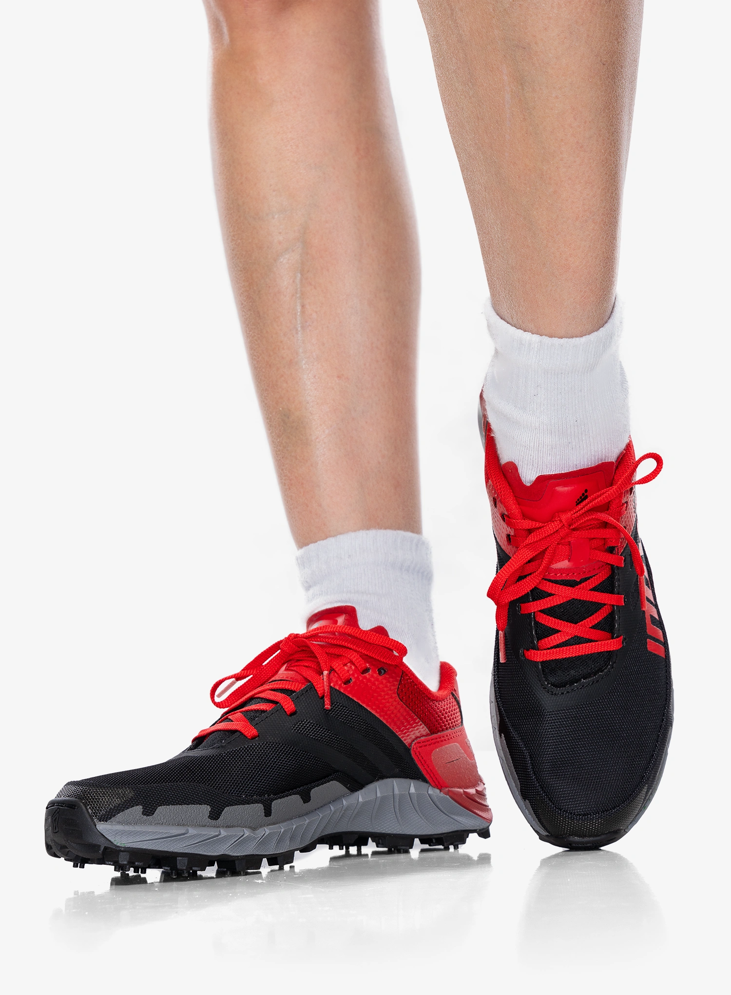 Дамски обувки за планинско бягане Inov-8 Oroc Ultra 290 - red/black