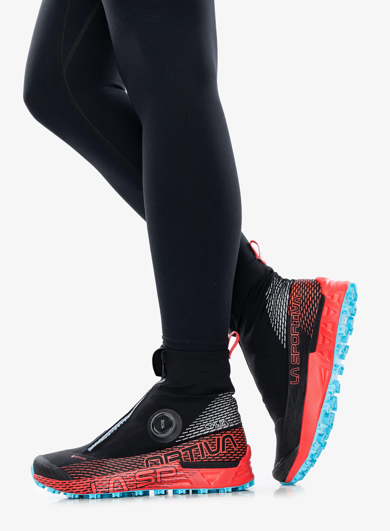 Дамски обувки за планинско бягане La Sportiva Cyklon Cross GTX - black/hibiscus