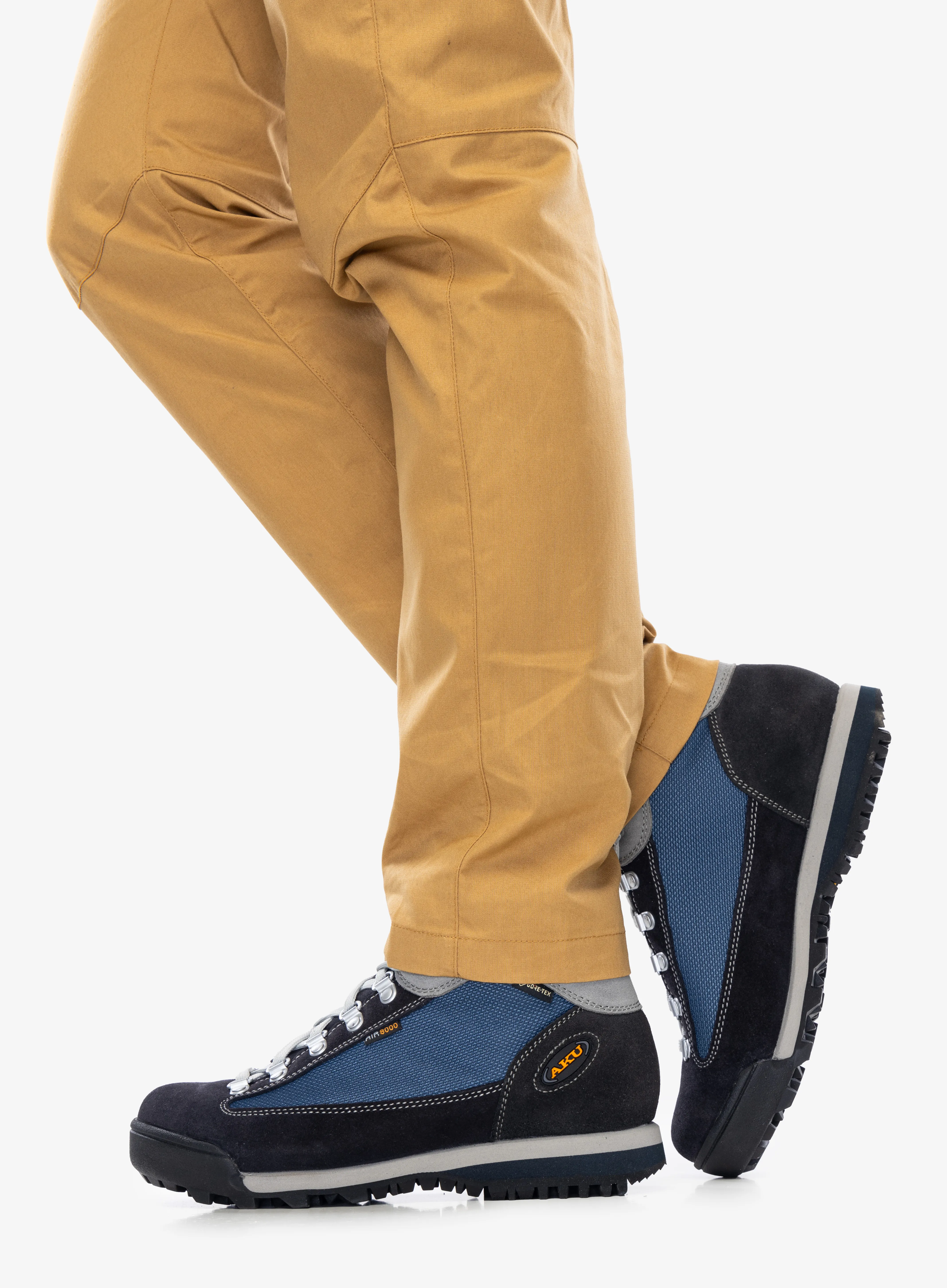 Дамски трекинг обувки AKU Ultra Light Original GTX