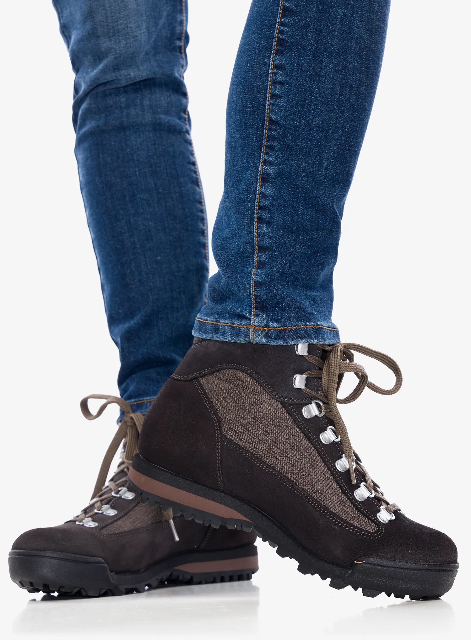 Дамски трекинг обувки AKU Ultra Light Warm GTX