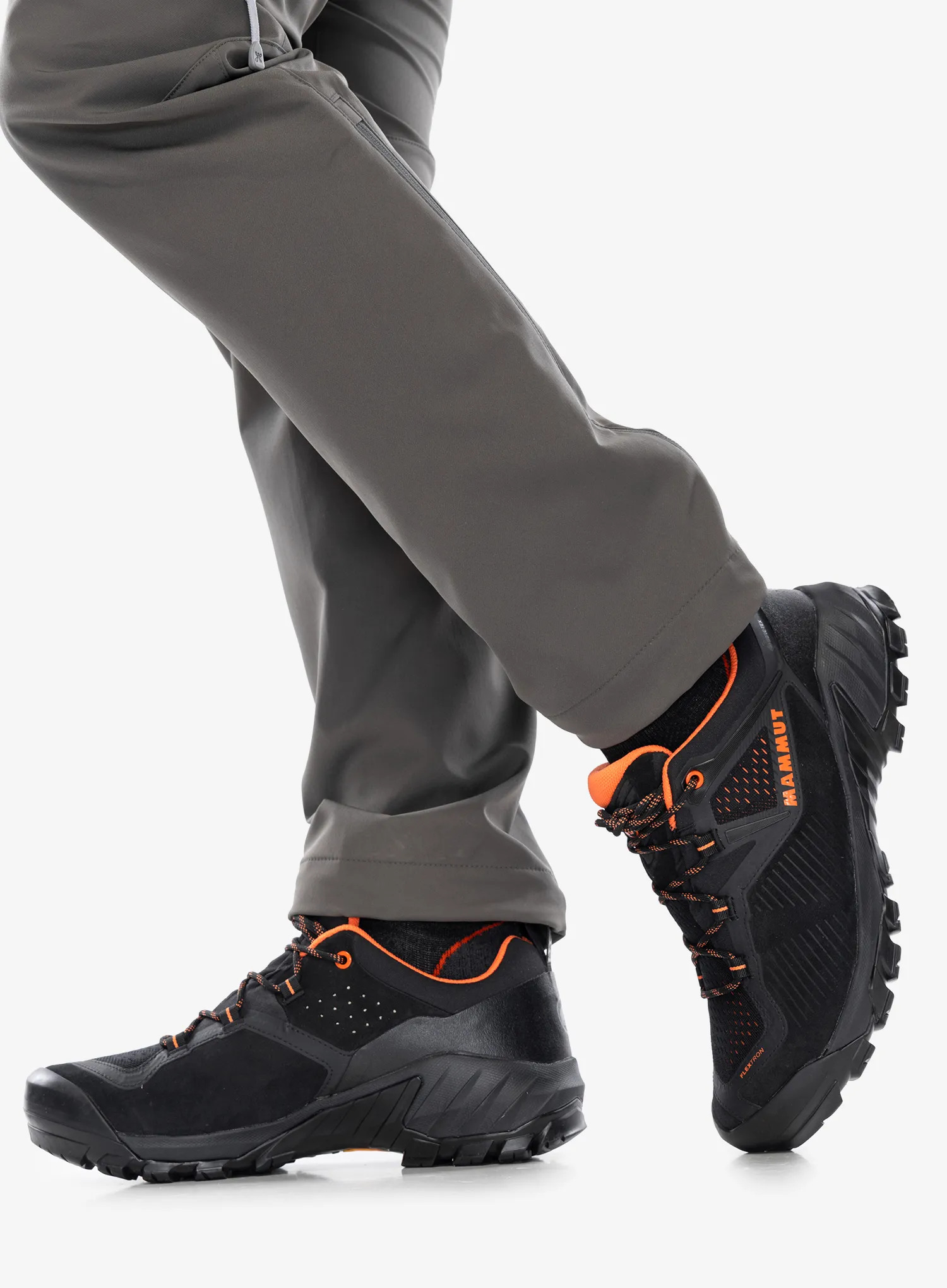 Трекинг обувки Mammut Sapuen Low GTX - black/dark steel