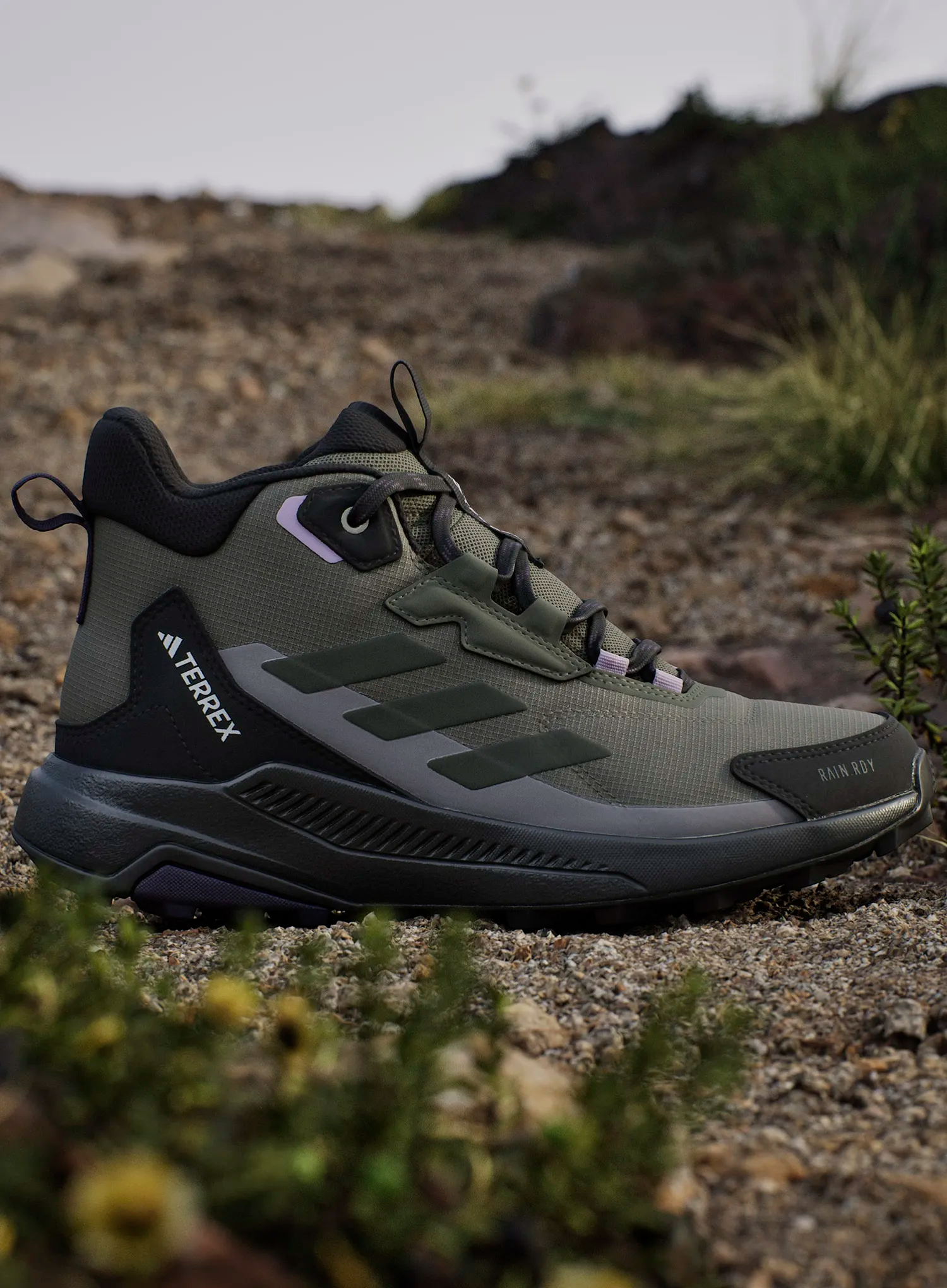 Дамски туристически обувки adidas TERREX Anylander Mid RAIN.RDY - olive strata/n.cargo/core blk