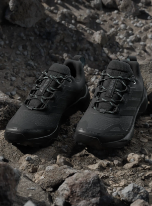 Дамски туристически обувки adidas TERREX Skychaser AX5 - core blk/core blk/s.flash aqua