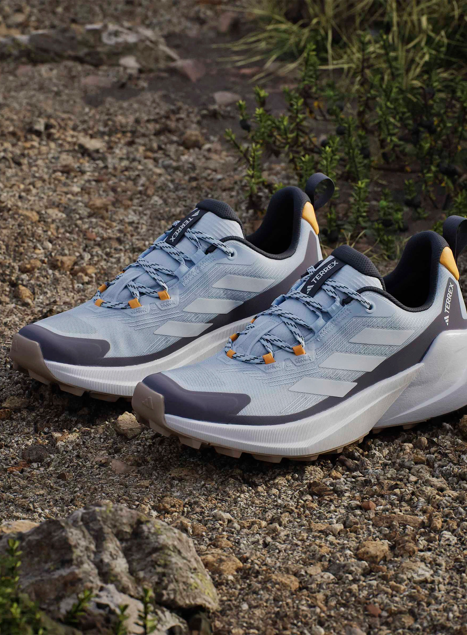Дамски туристически обувки adidas TERREX Trailmaker 2 - crystal sky/dash grey/aur onix