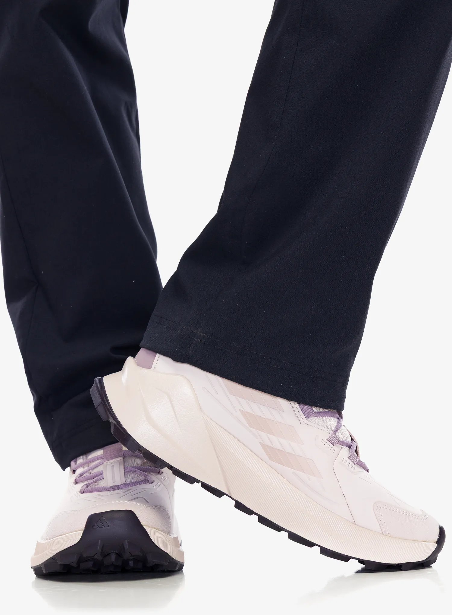 Дамски туристически обувки adidas TERREX Trailmaker 2 Mid Leather - putty mauve/preloved fig