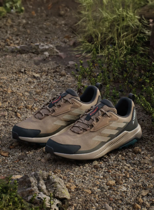 Ниски туристически обувки adidas TERREX Anylander - cardboard/blanch car/shad oliv