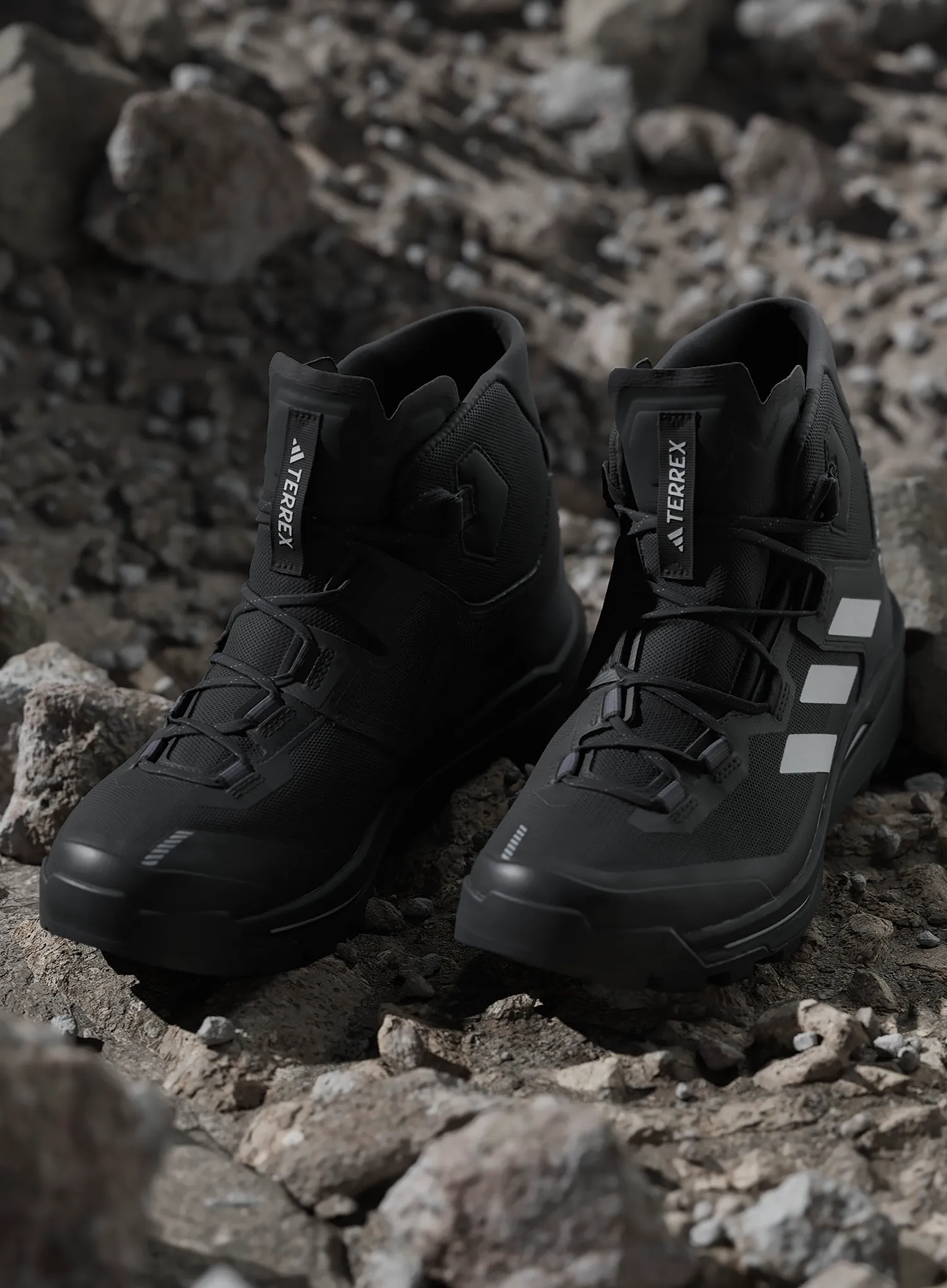 Обувки за планина adidas TERREX Skychaser Tech Mid GTX - cblack/greone/grefiv