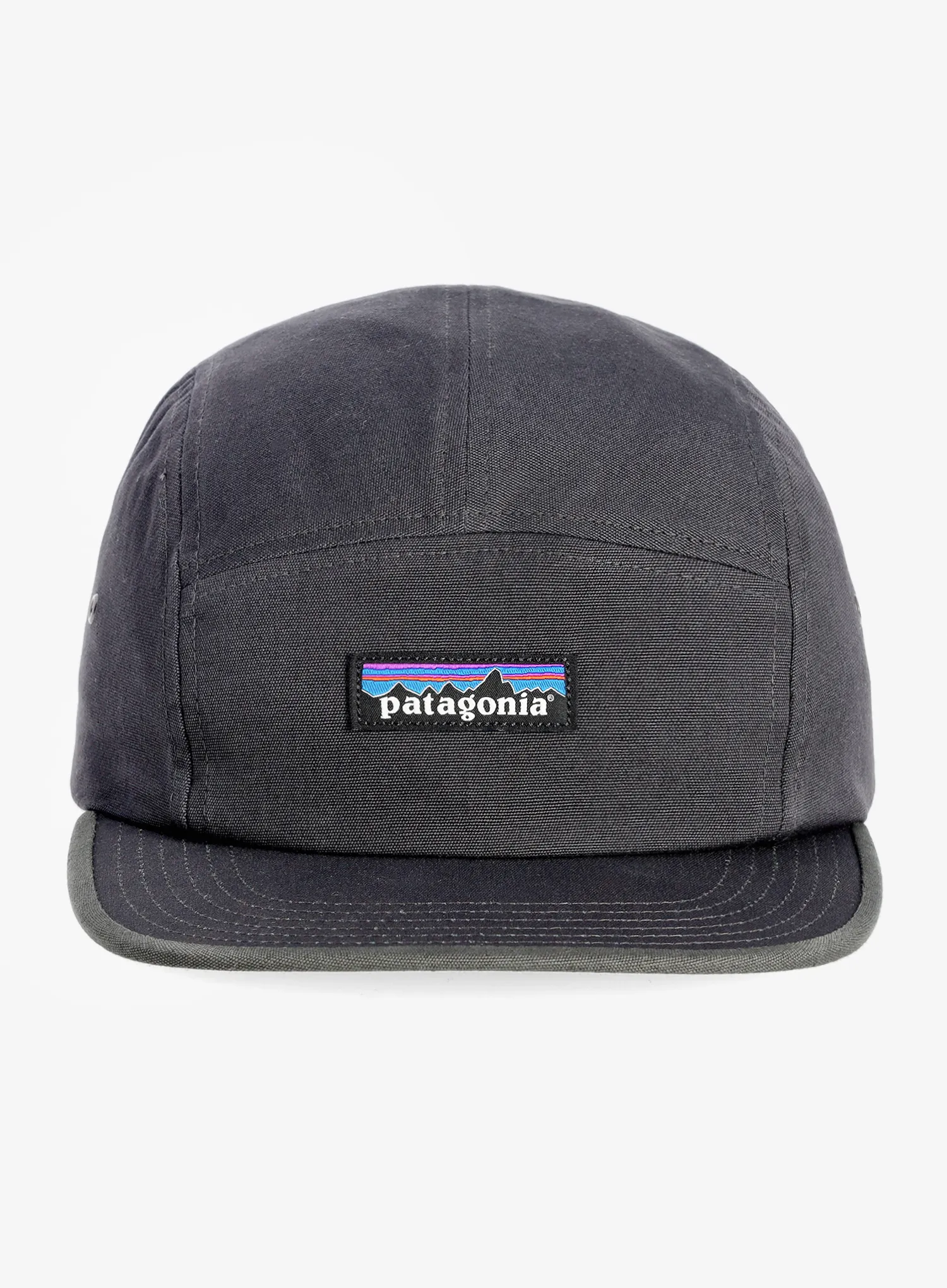 Шапка с козирка Patagonia P-6 Label Maclure Hat - p-6 label/black