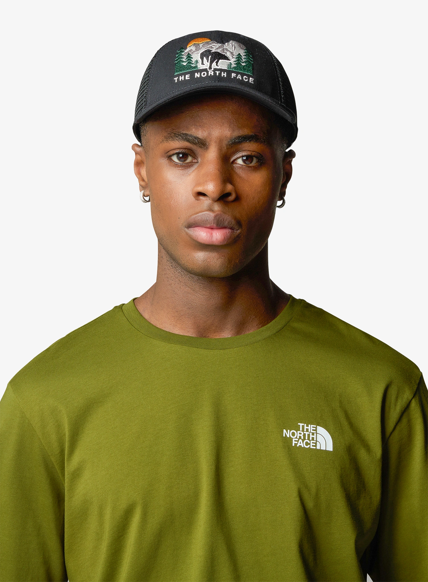 Шапка с козирка The North Face Embroidered Mudder Trucker - tnf black/tnf black