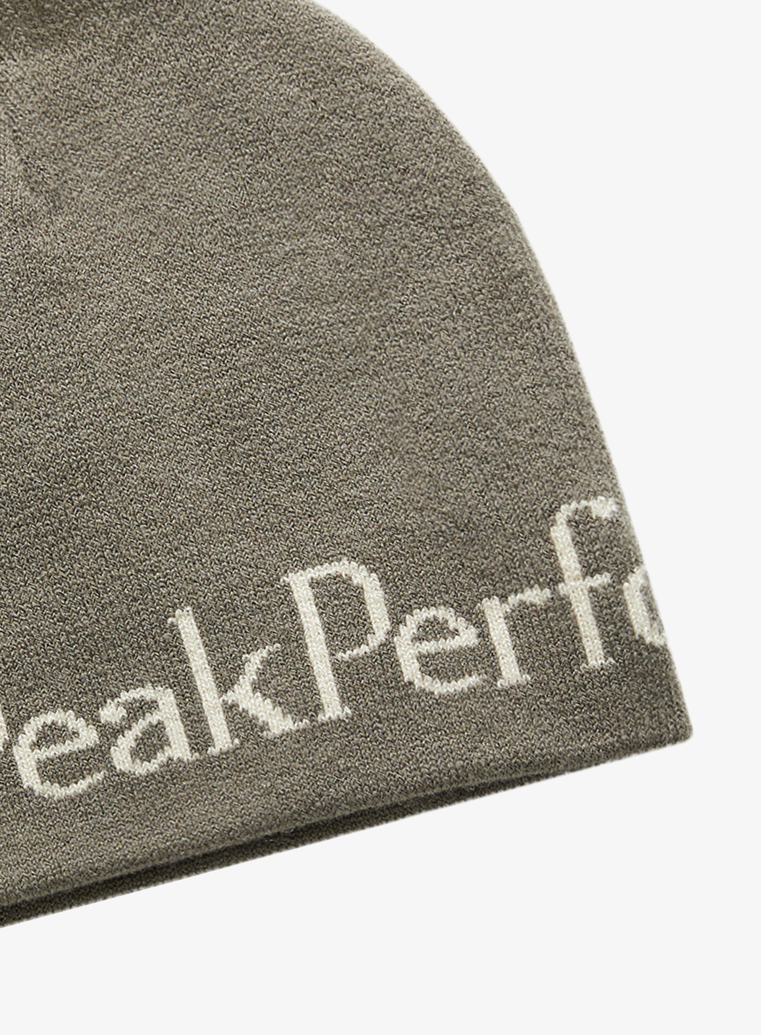 Зимна шапка Peak Performance PP Hat - terrain tan/sand fog