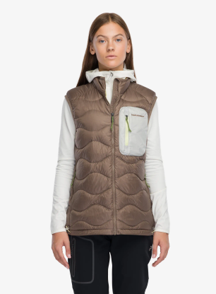 PeakPerformanceHeliumUtilityDownVest_terraintanantarctica_fw26_7333529013712_1_048.webp