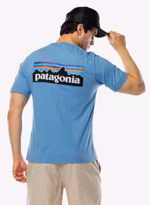 Памучна тениска Patagonia P-6 Logo T-Shirt - shore blue