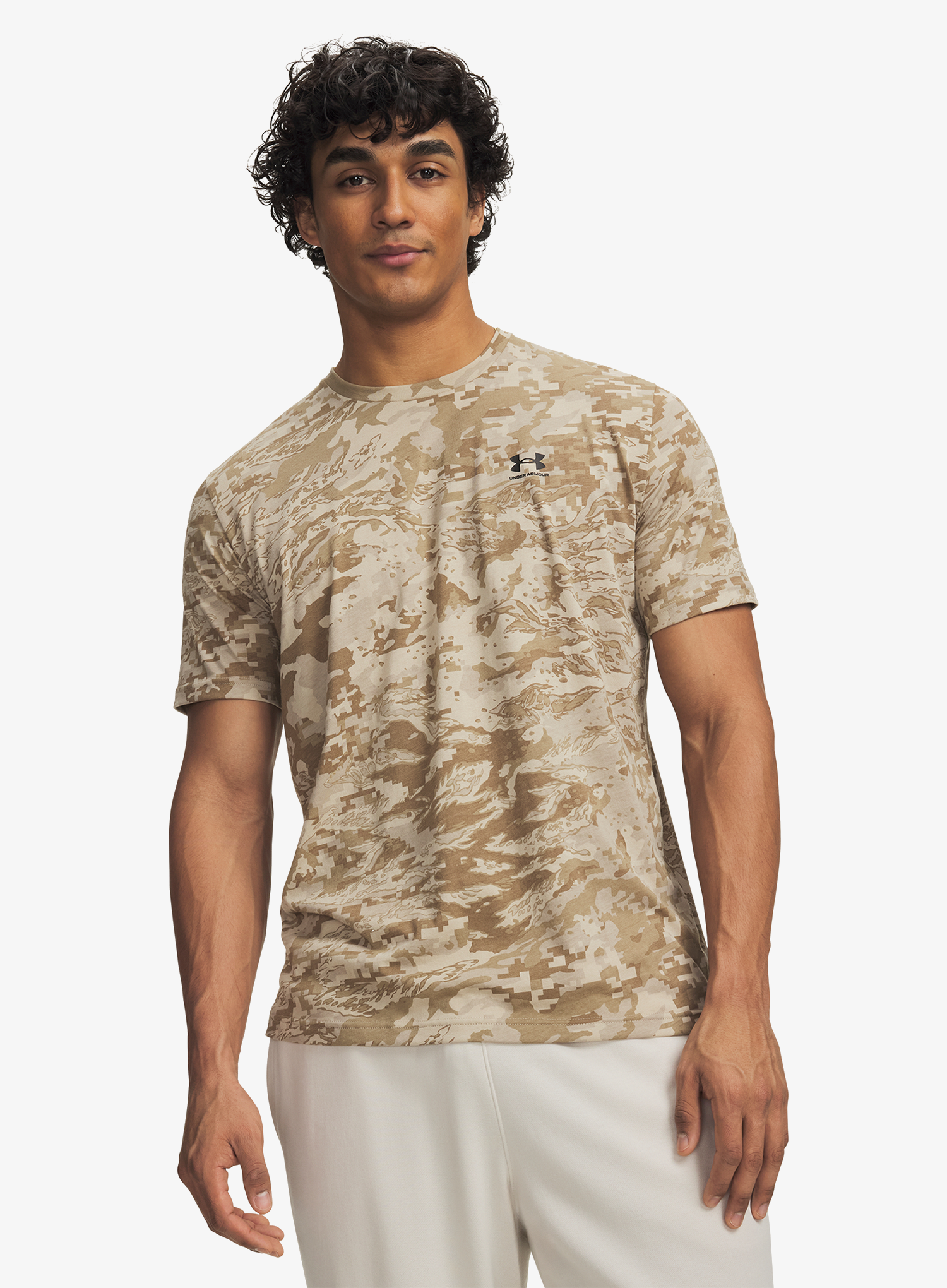 UnderArmourAbcCamoSS_citykhakiblack_fw26_325.webp