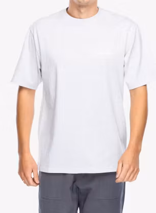 GramicciMountaineeringTee_greyheather20241002_9383.webp