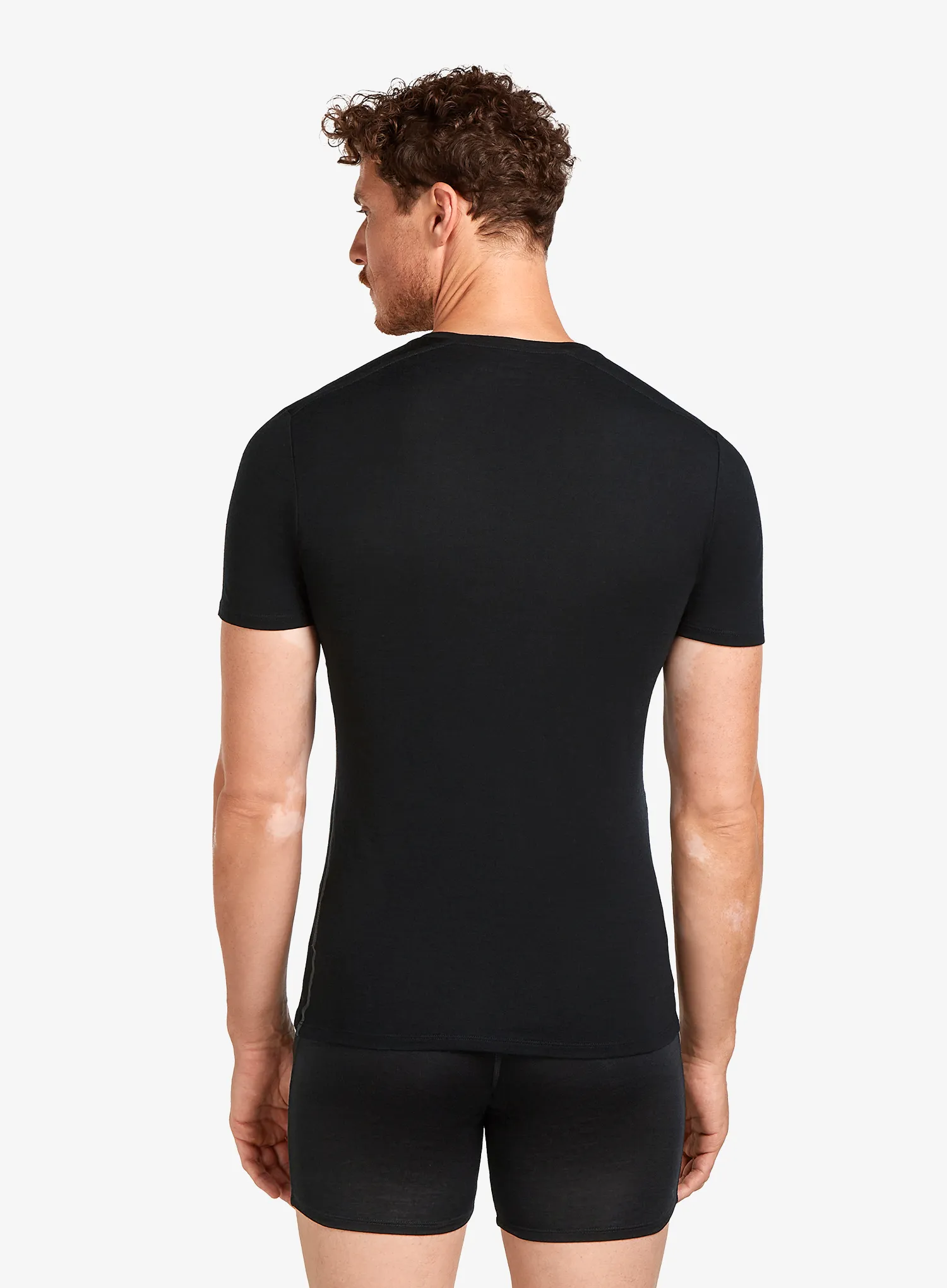 Тениска Icebreaker Anatomica S/S V - black