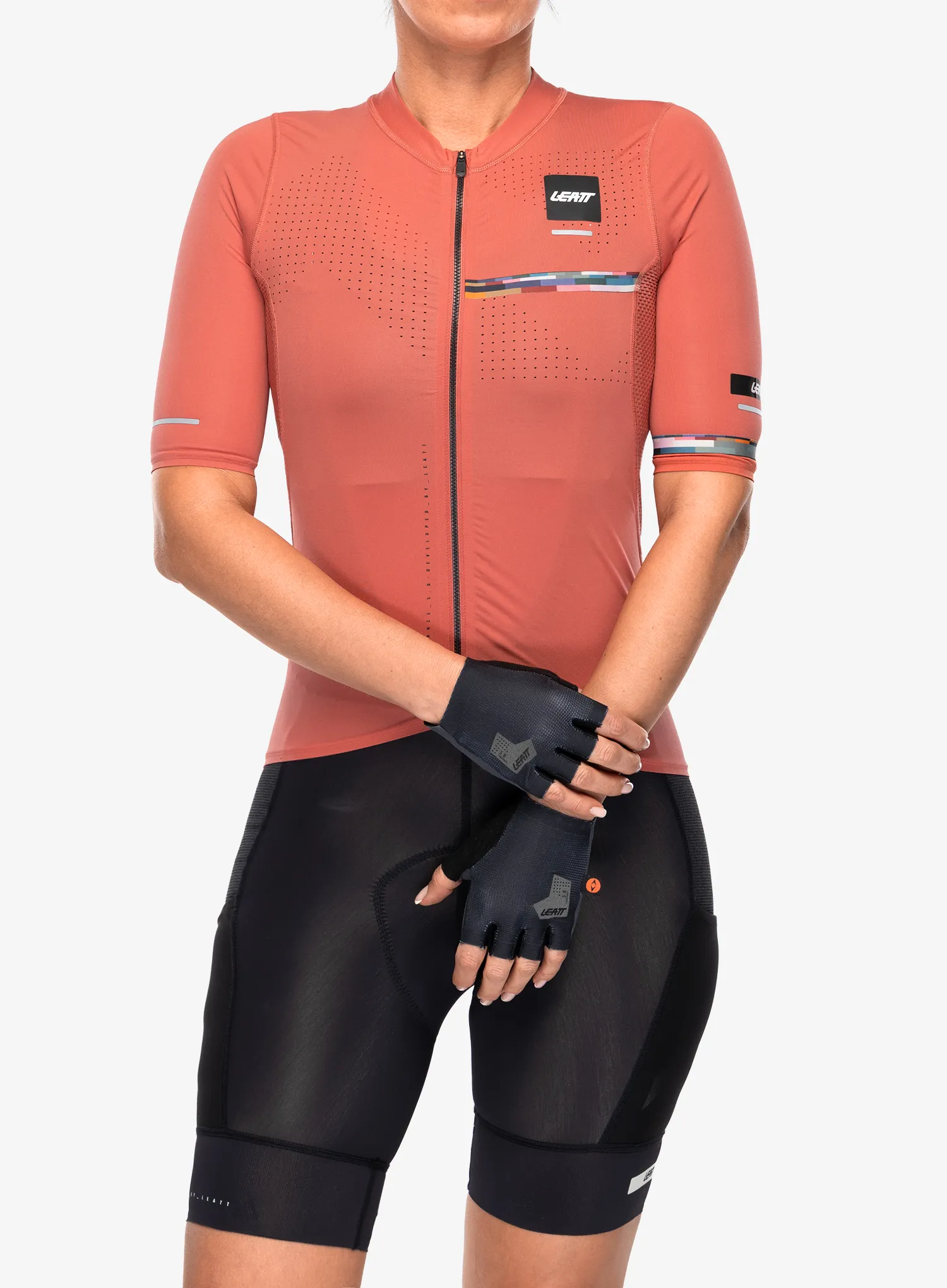 LeattMTBEndurance5_0Cargo_dustyred_6009556563308_a.webp