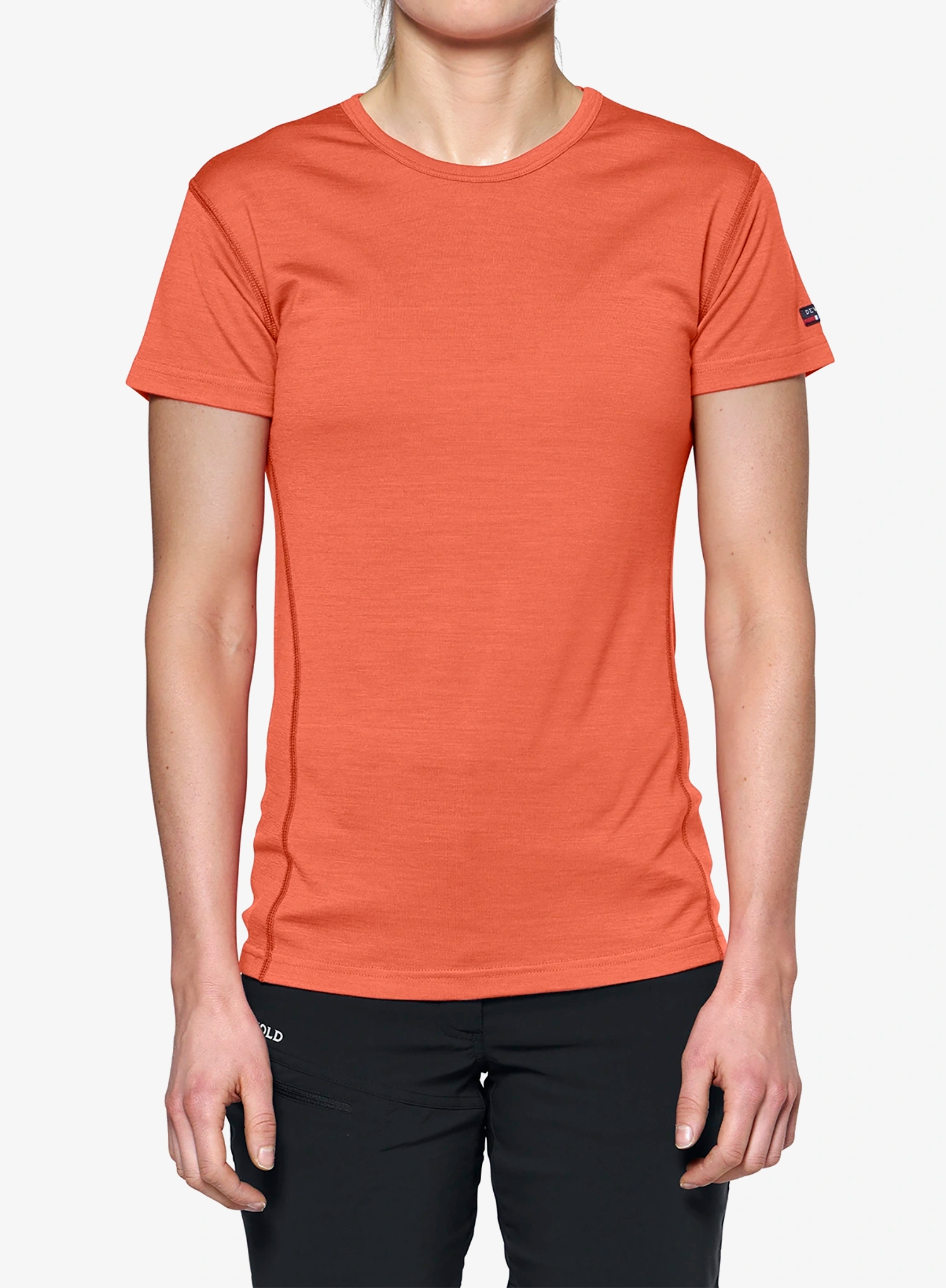 DevoldBreezeMerino150T_Shirt_coral_027.webp