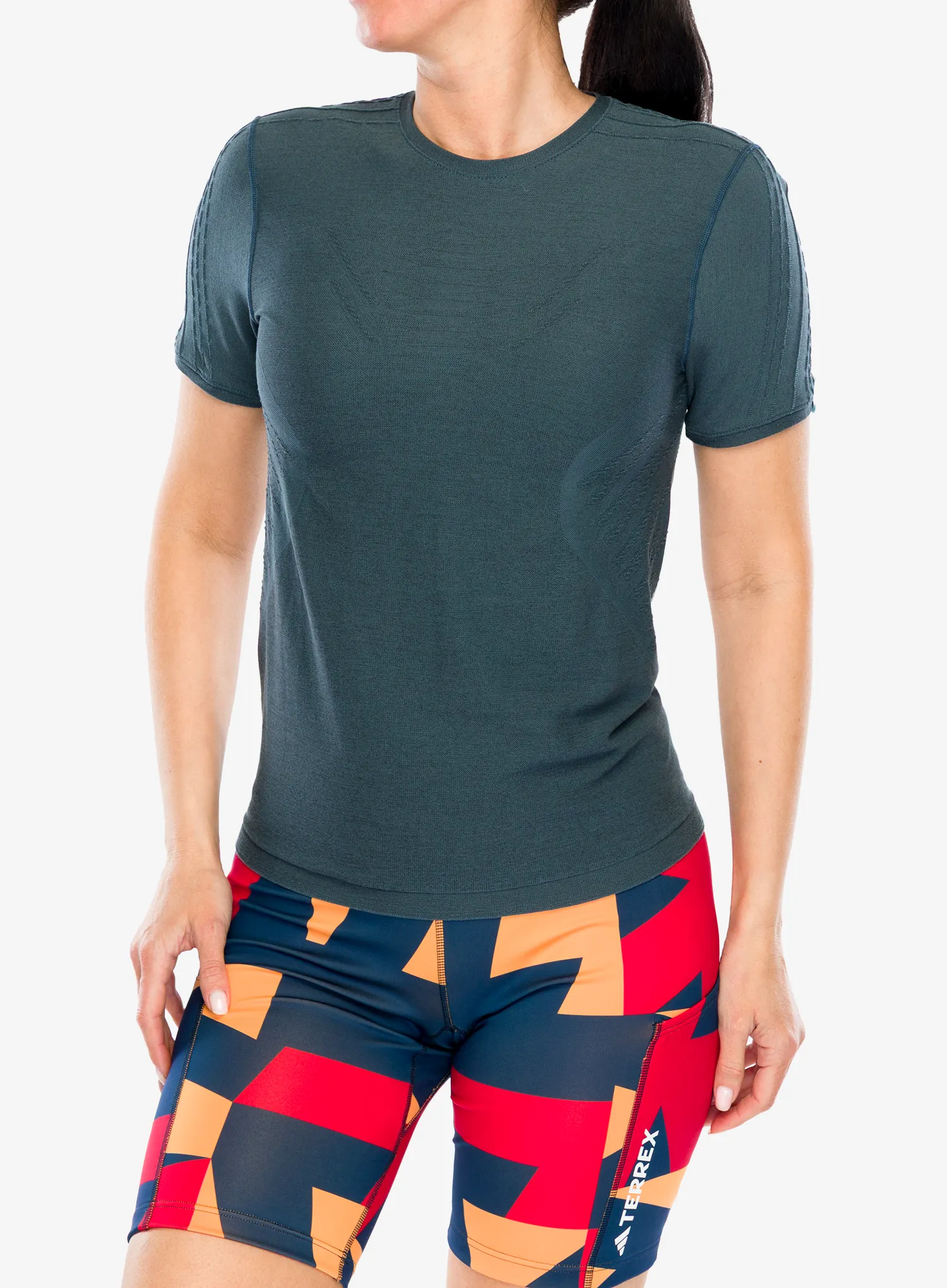 UYNSparkcrossSelfLayerOwShirtSS_stormyweathe8054216880552a.webp