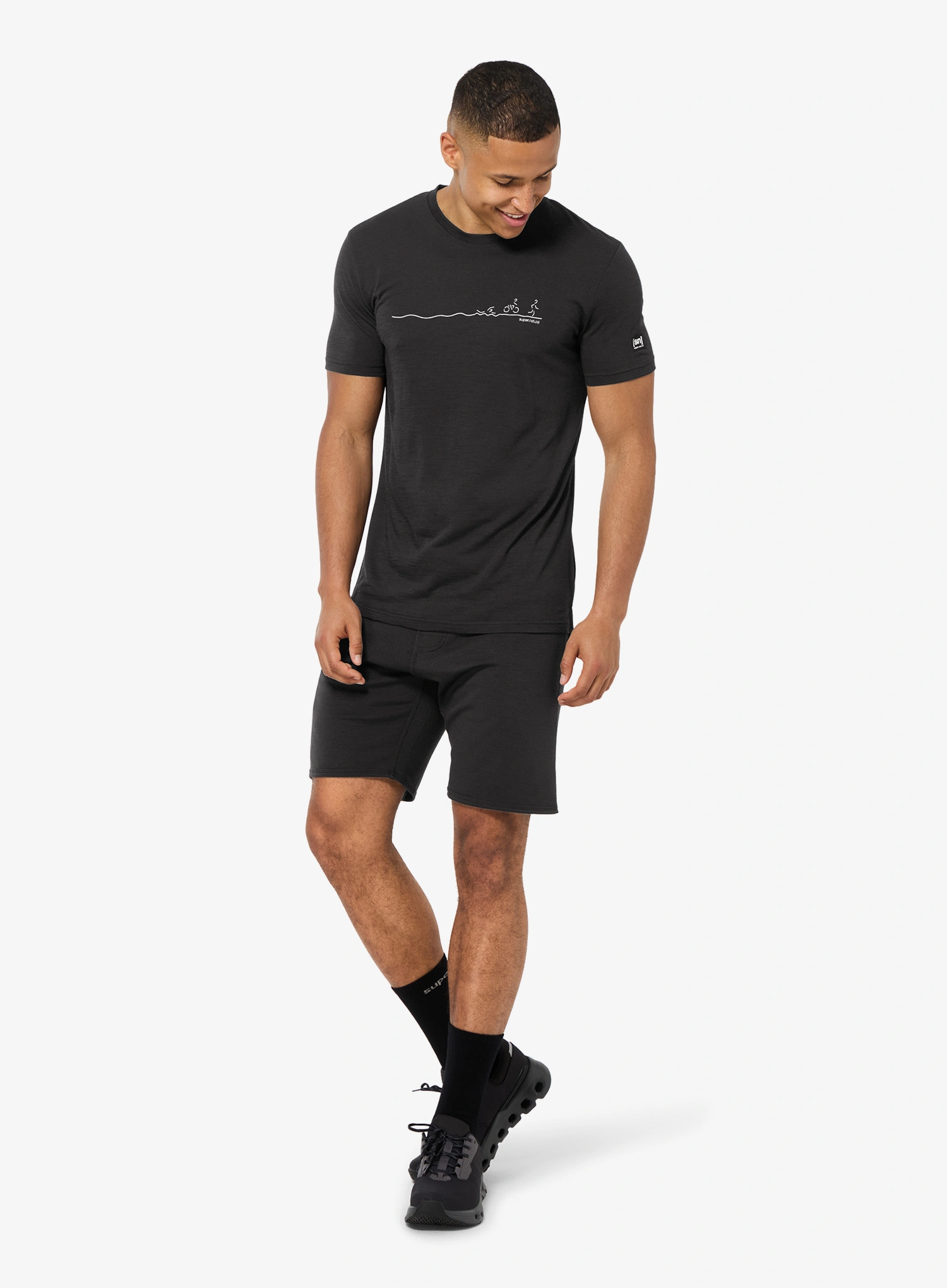 Тениска с щампа Super.natural Tri Tee - jet black/vapor grey